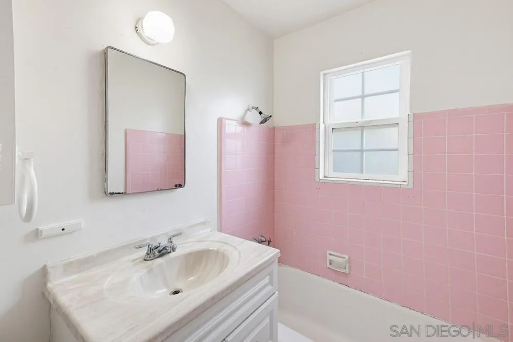 https://cdn.realtyfeed.com/cdn/127/260004369/1e7fd5572076e22782f852eb00f80966.webp