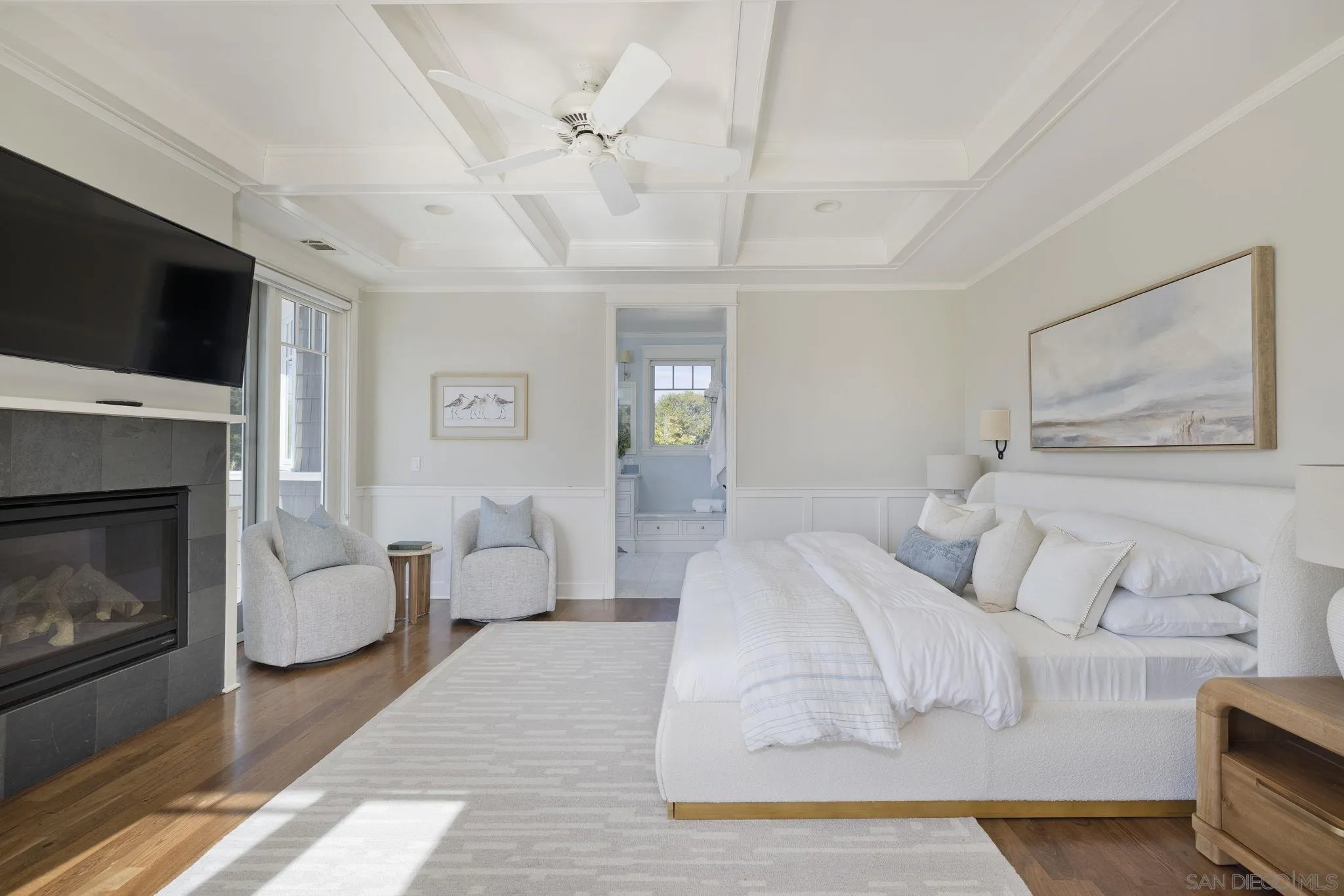 https://cdn.realtyfeed.com/cdn/127/260004372/19576752db250de040701cf126af5254.webp