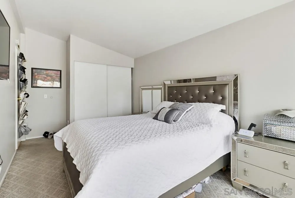 https://cdn.realtyfeed.com/cdn/127/260004375/30b56b84c6c5763a1af148ac4f0b63d6.webp
