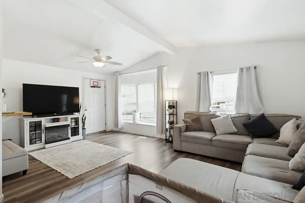 https://cdn.realtyfeed.com/cdn/127/260004375/5072b5b7b7b9ede5d614a707504a7f7e.webp