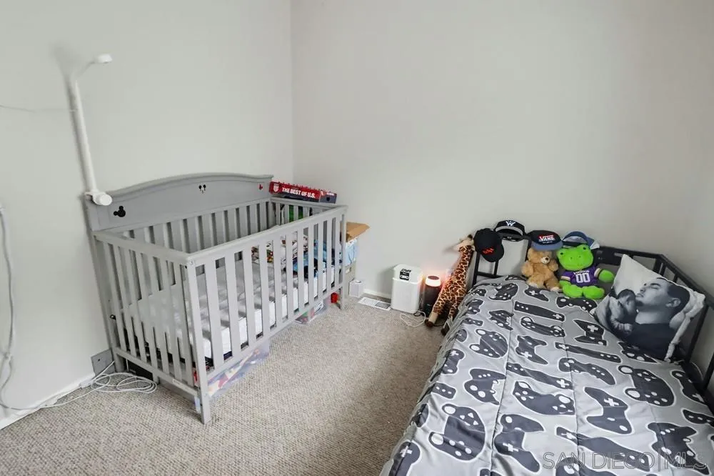 https://cdn.realtyfeed.com/cdn/127/260004375/8b15929eab54f84446e186f77f3444e6.webp