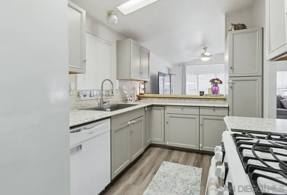 https://cdn.realtyfeed.com/cdn/127/260004375/a7f71e4cdc9c6fe09366099aff1c6841.webp