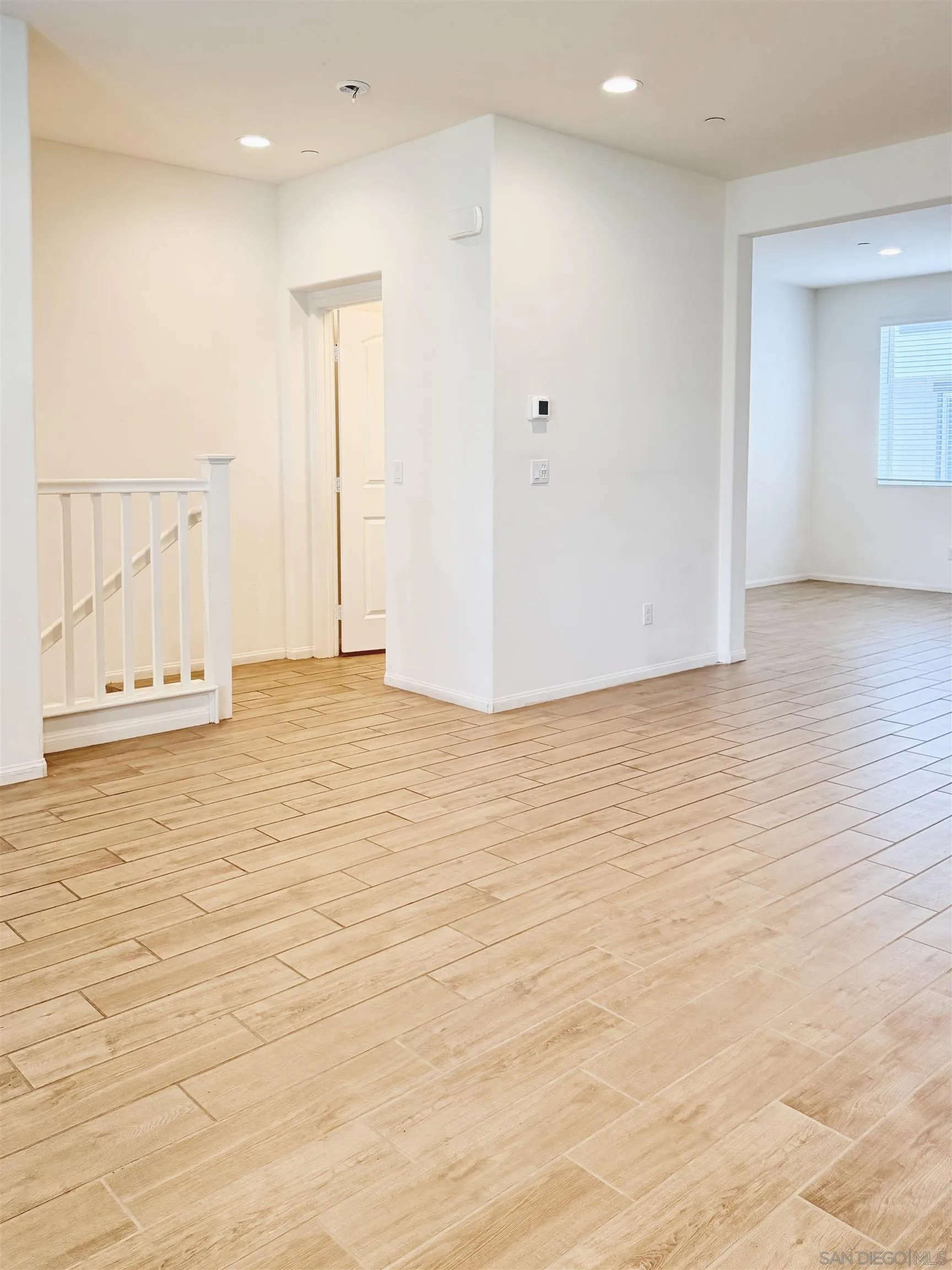 https://cdn.realtyfeed.com/cdn/127/260004383/159f2dc1e83245057dddc0506dab1b01.webp