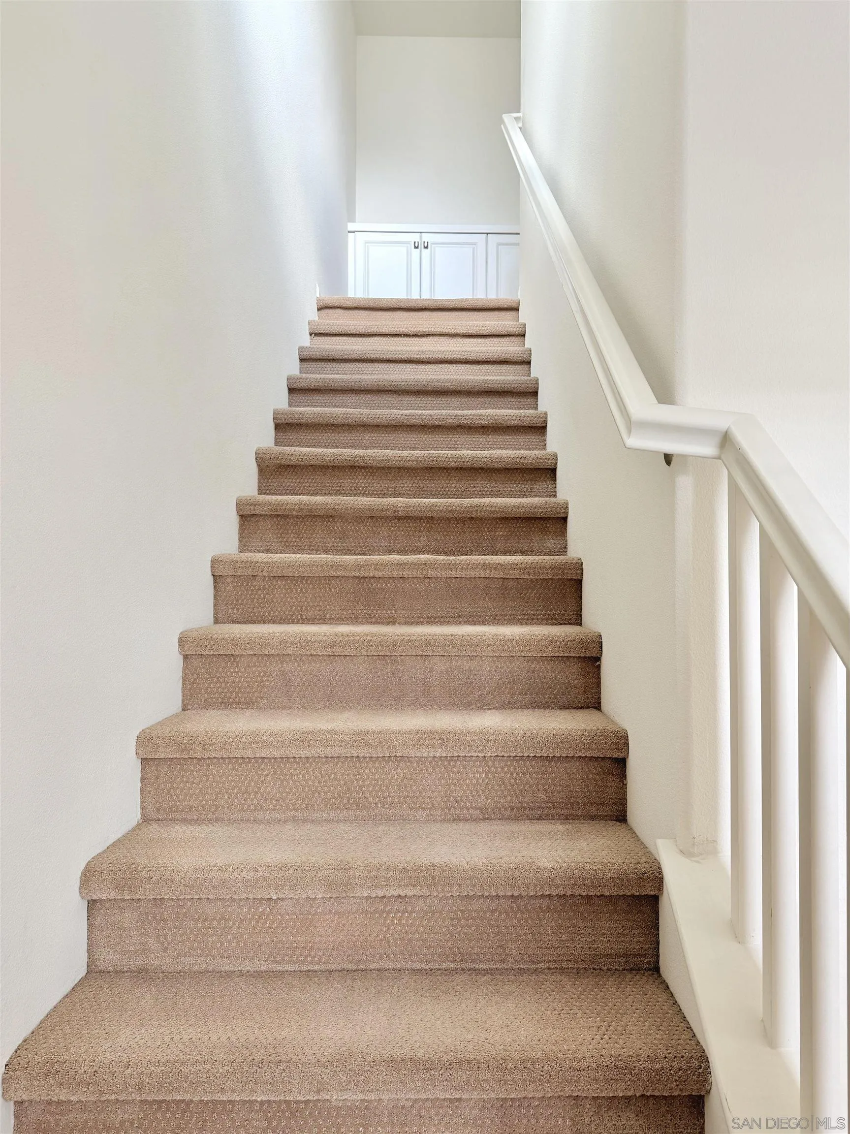 https://cdn.realtyfeed.com/cdn/127/260004383/819164a29fa6a41790da869364580f2f.webp