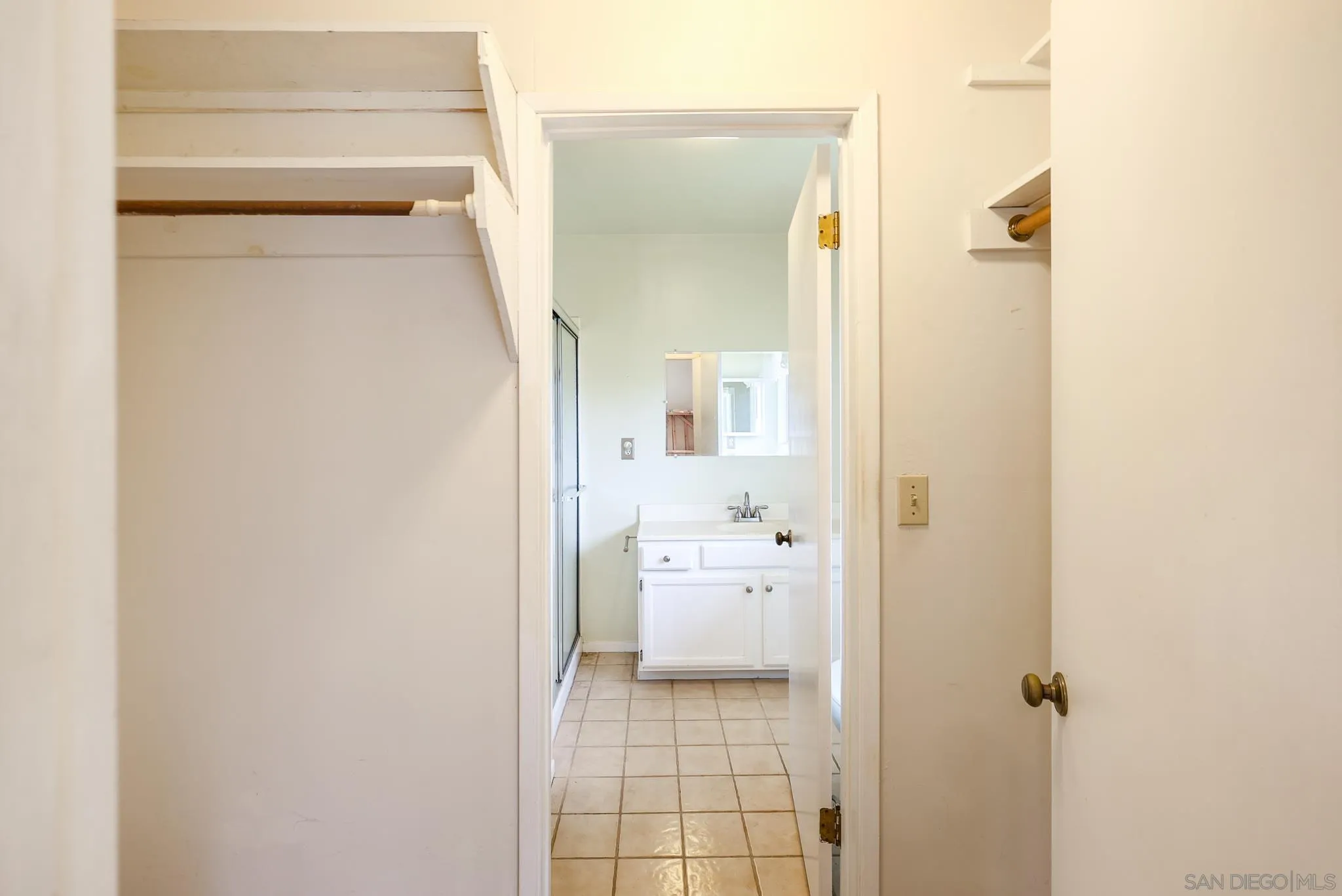 https://cdn.realtyfeed.com/cdn/127/260004385/5441dda83d037e9a566901eac88742ca.webp