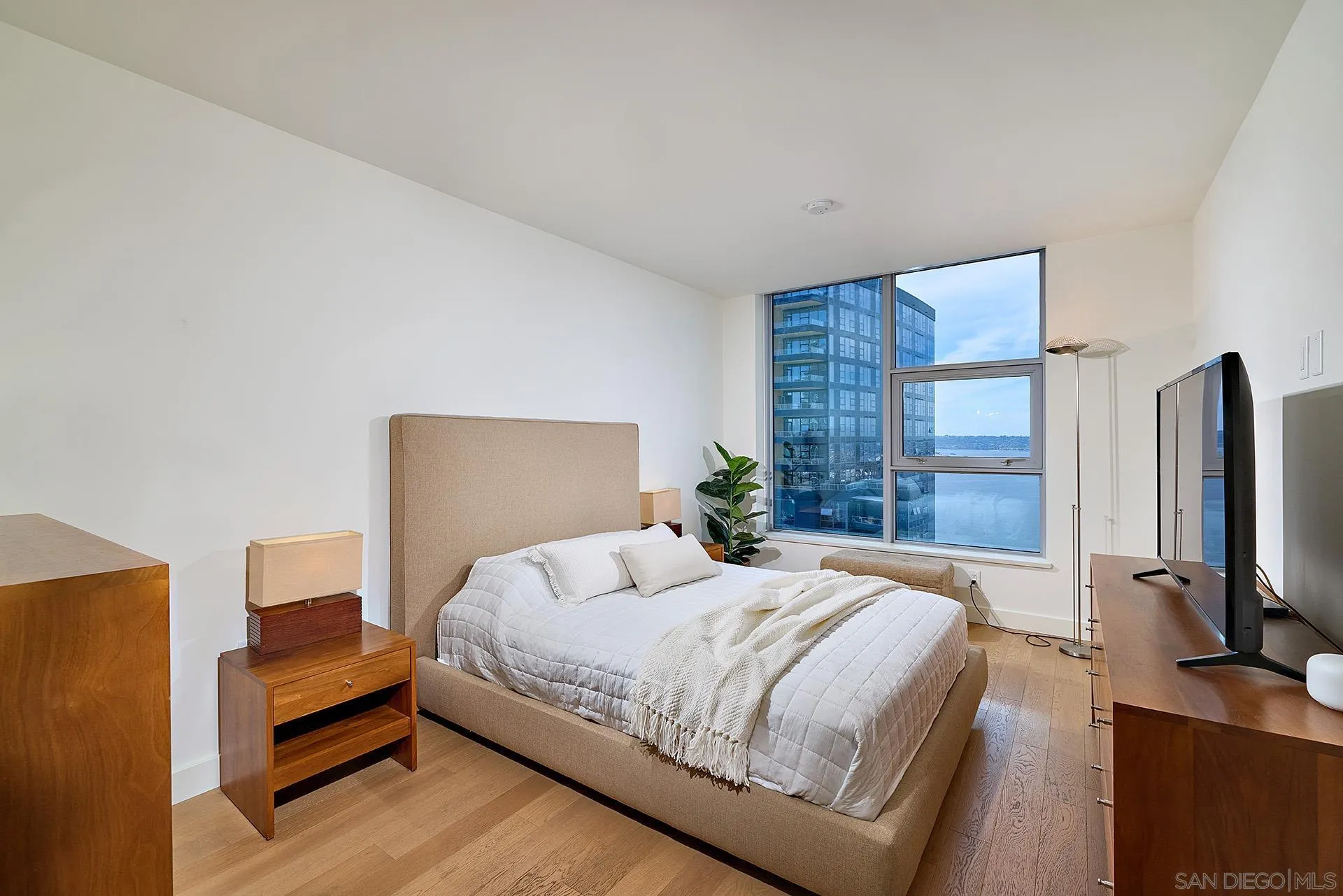 https://cdn.realtyfeed.com/cdn/127/260004388/253714f859474a42c14d5c120d5be97a.webp