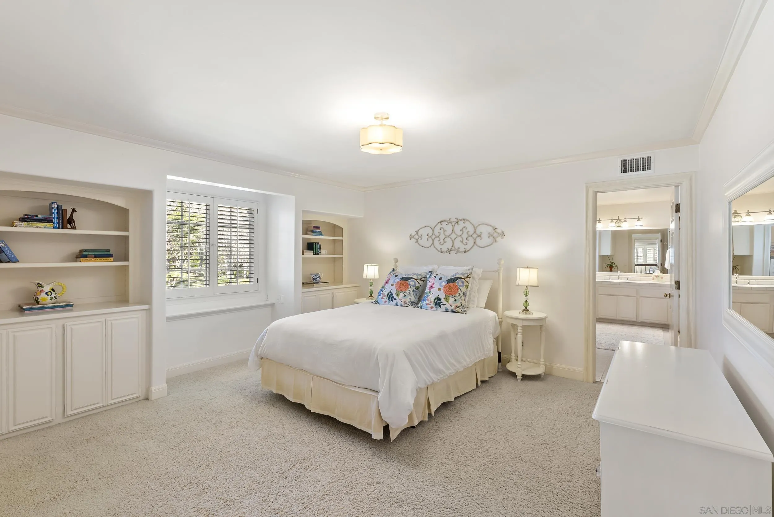 https://cdn.realtyfeed.com/cdn/127/260004389/07956ac918247a1e82f6a46286734291.webp