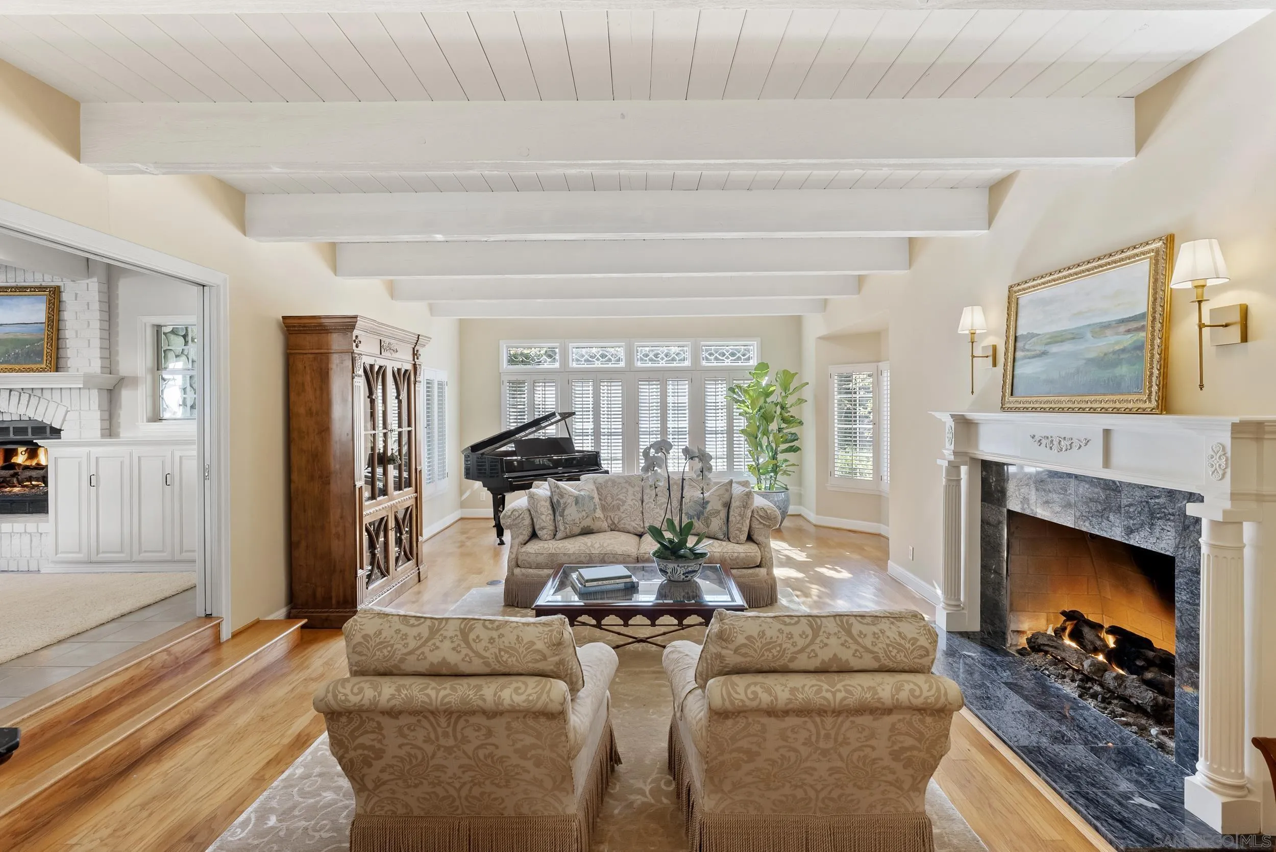 https://cdn.realtyfeed.com/cdn/127/260004389/4a33716ae34b47044418742585f9efae.webp