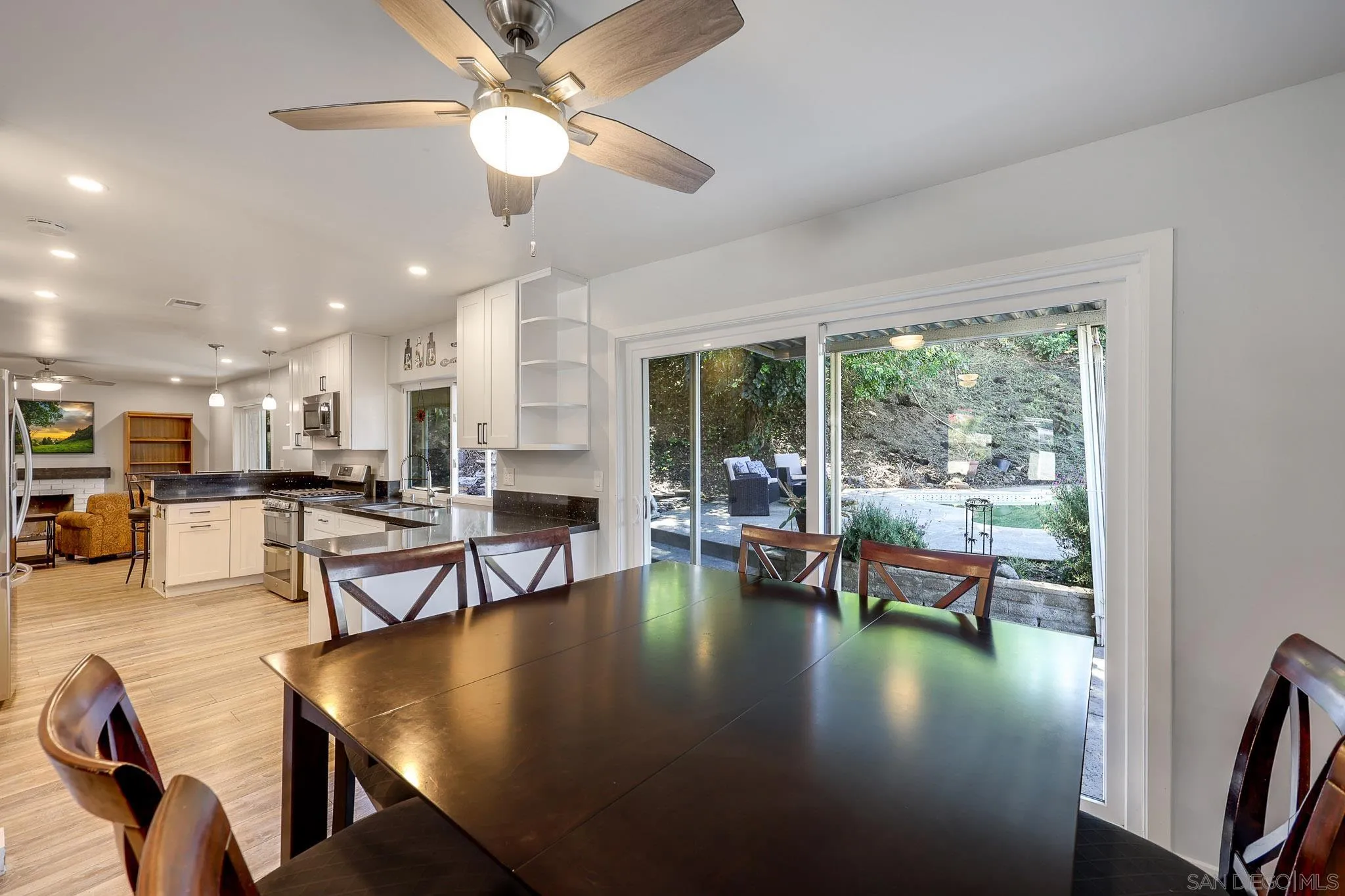 https://cdn.realtyfeed.com/cdn/127/260004391/4c72920d639f285d29ed15c72d573024.webp