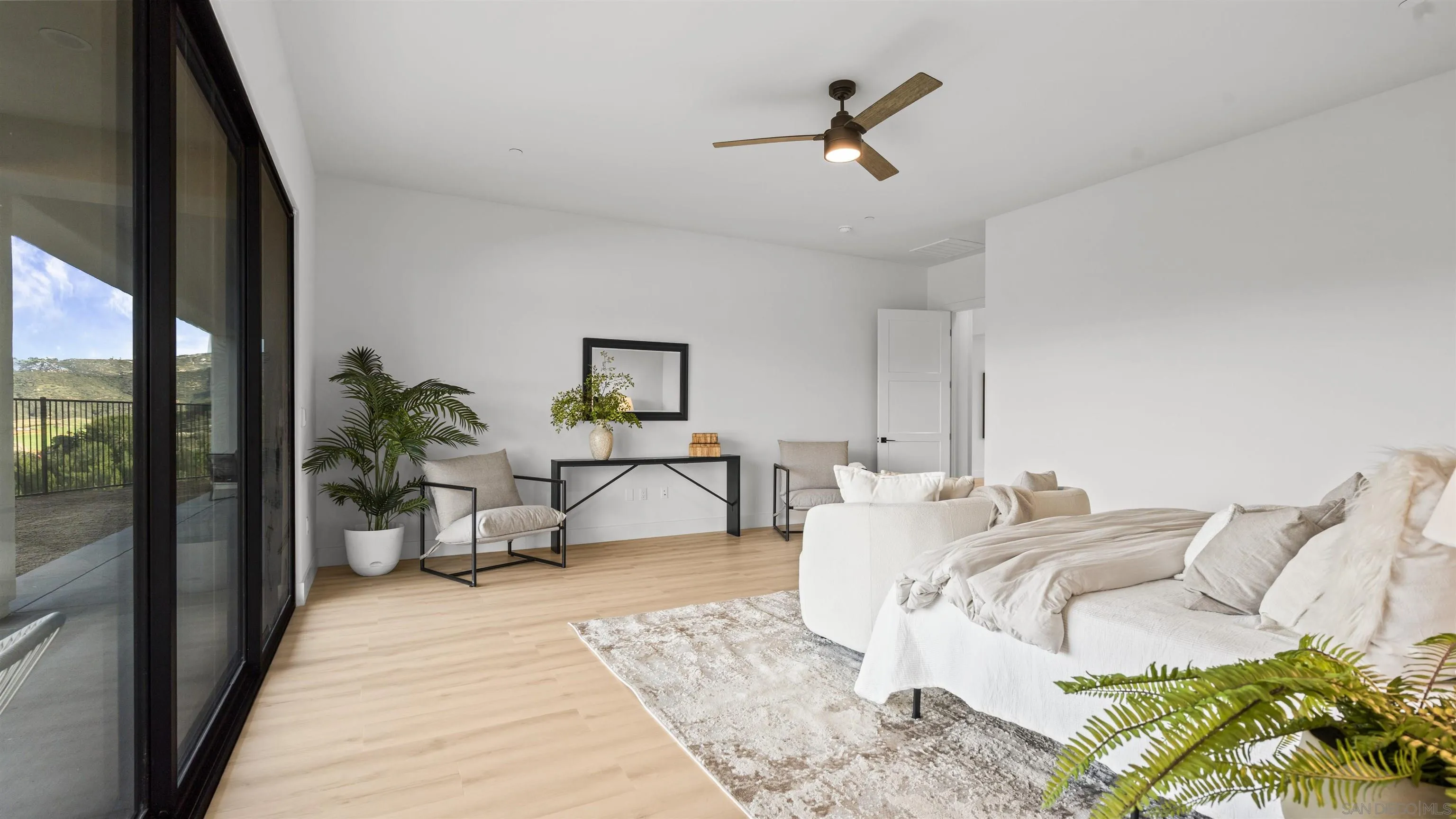 https://cdn.realtyfeed.com/cdn/127/260004414/72c4f404c6aba17fac66ab24d1e8020b.webp