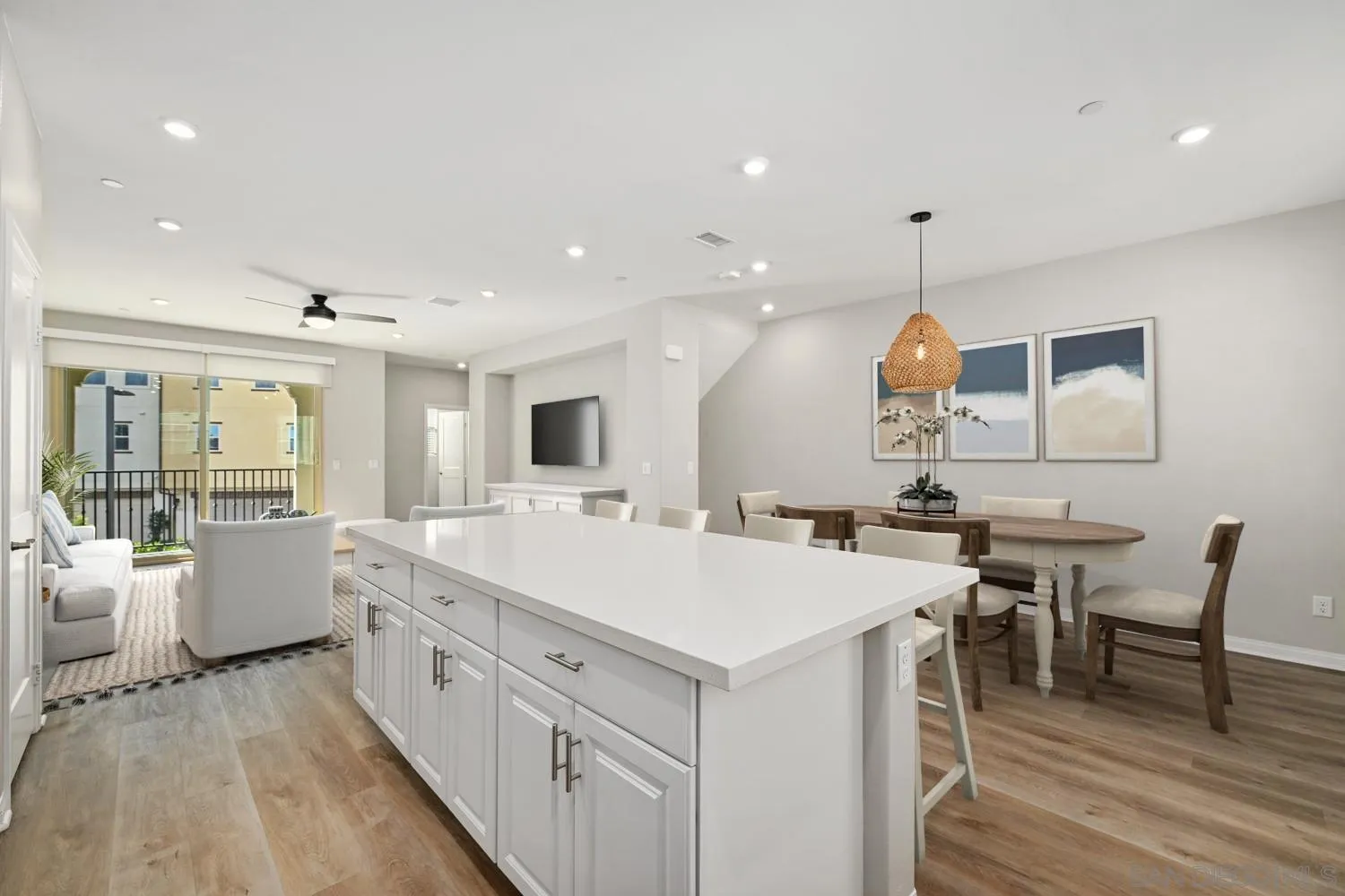 Photo #2: 260004416 Listing: Photo #2