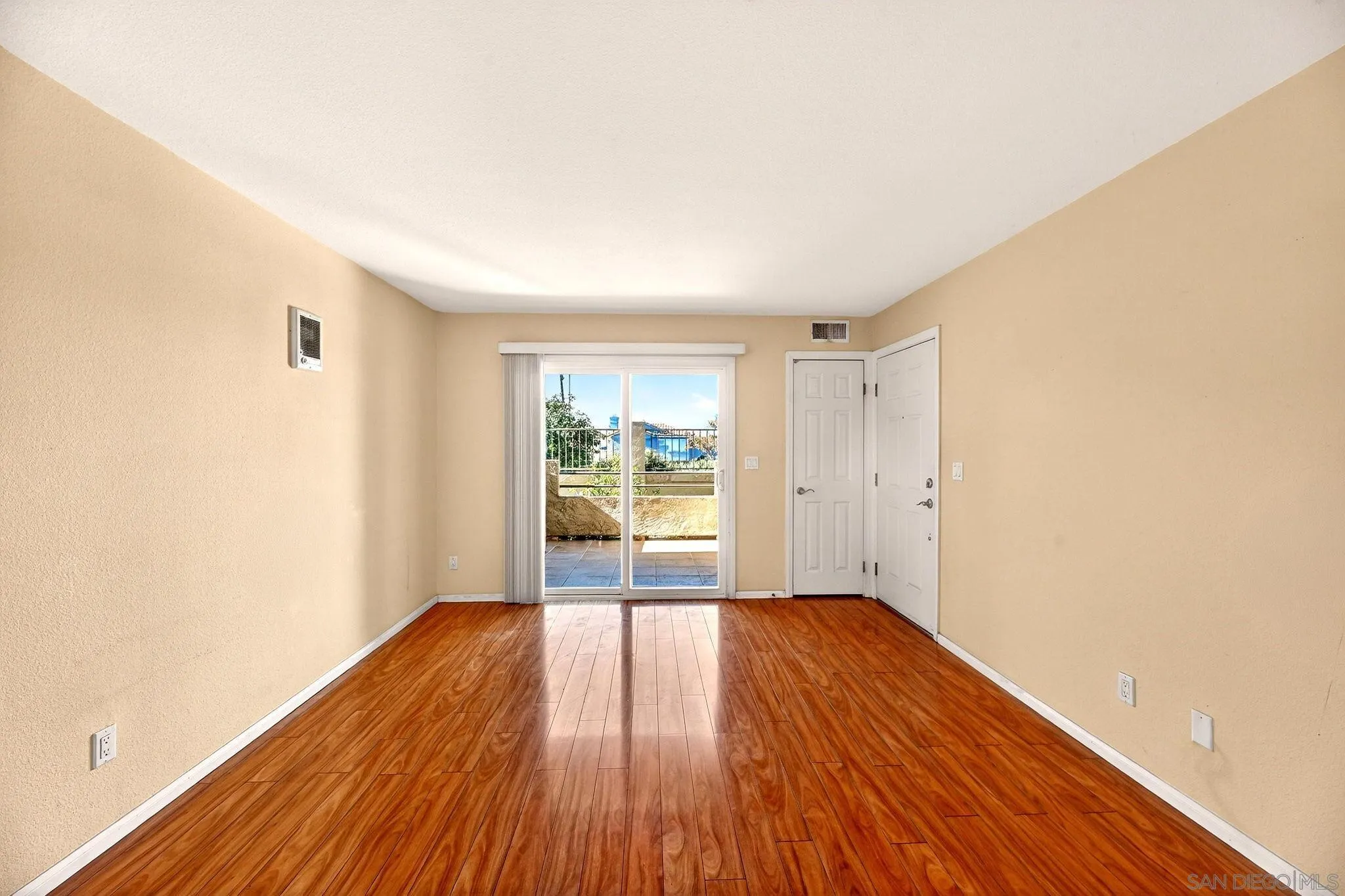Photo #8: 260004417 Listing: Photo #8