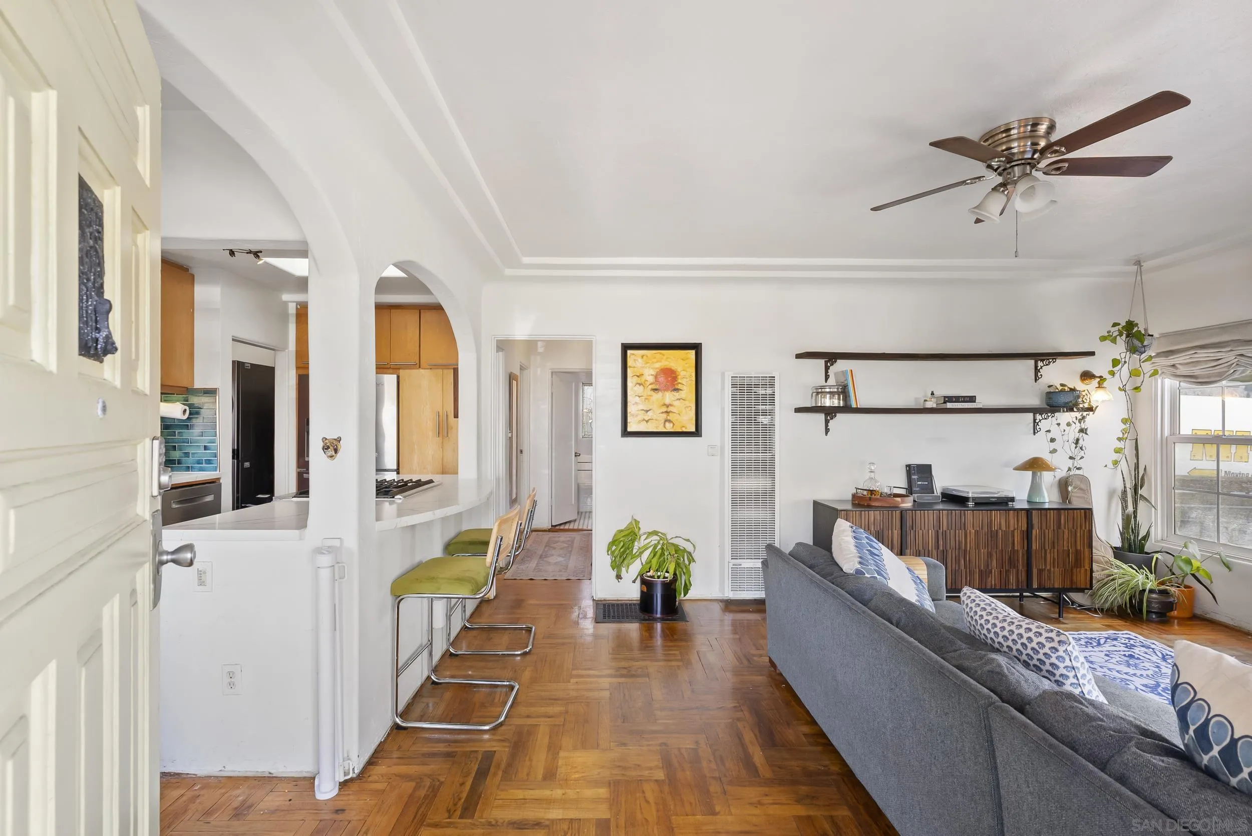https://cdn.realtyfeed.com/cdn/127/260004421/5c653271a2f3b74d7d67ec7de798213b.webp