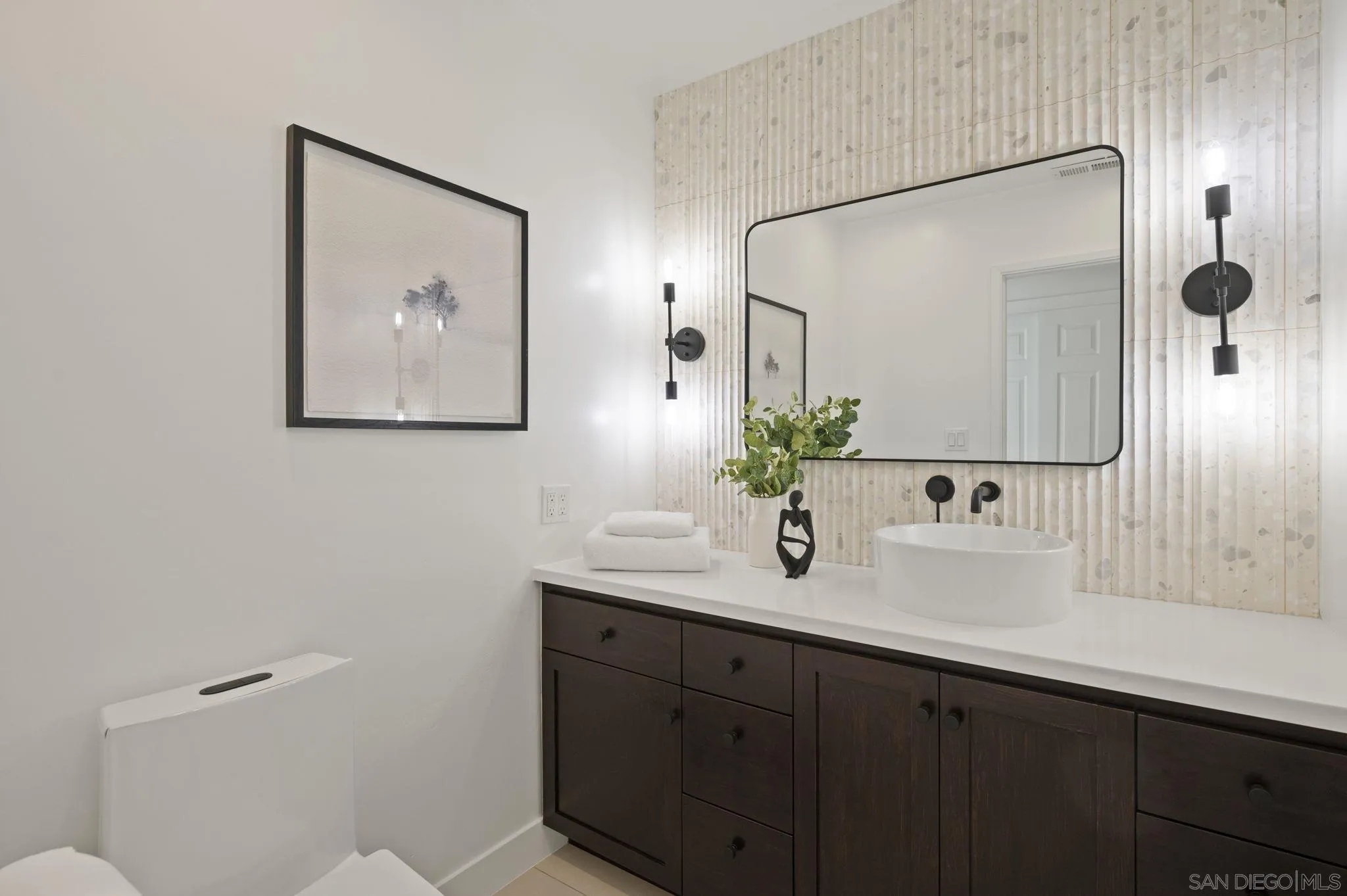 https://cdn.realtyfeed.com/cdn/127/260004423/1a7d566c605df6be2e0a284fb6649241.webp