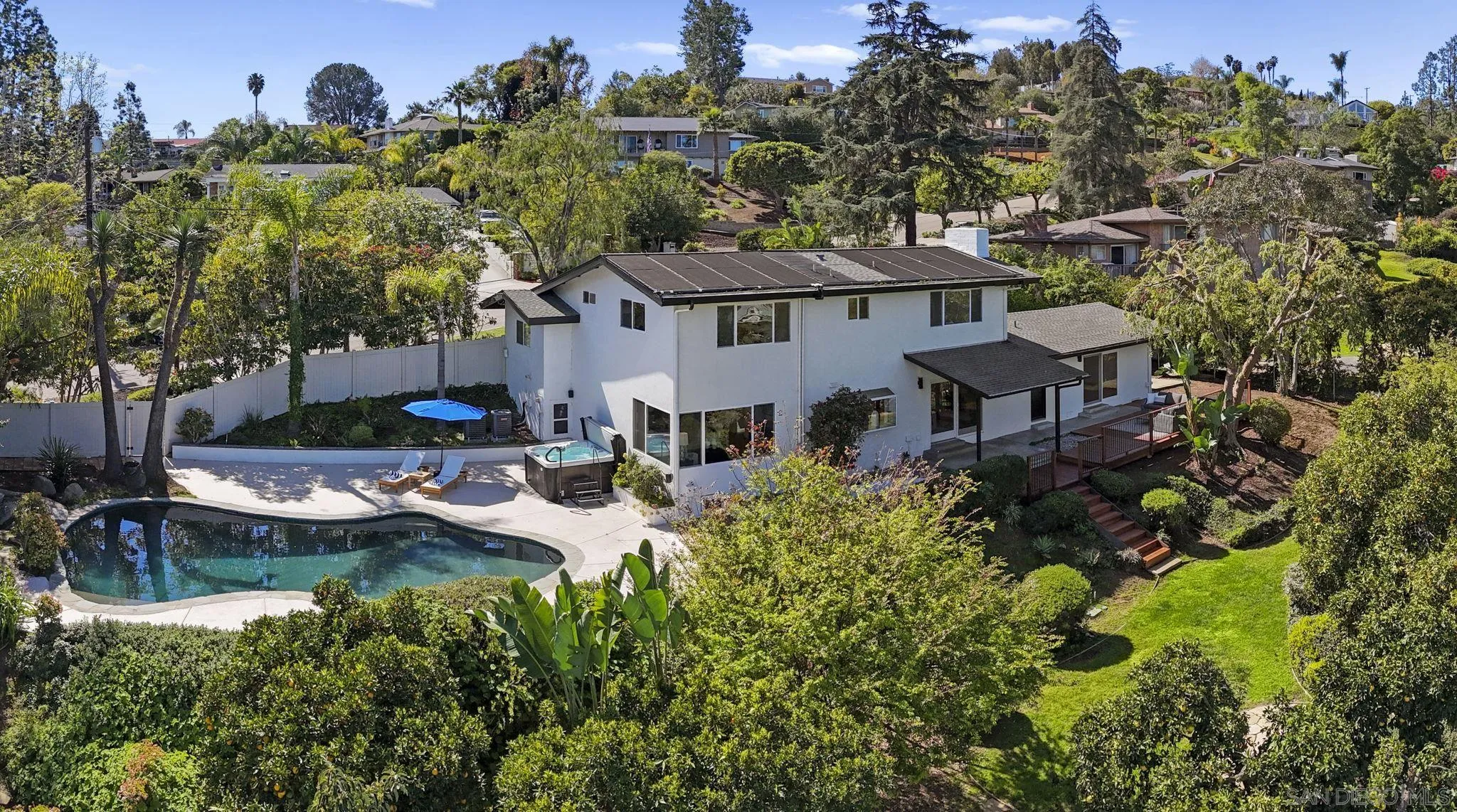https://cdn.realtyfeed.com/cdn/127/260004423/f06038de6e219b3ae31ef9d07e589088.webp
