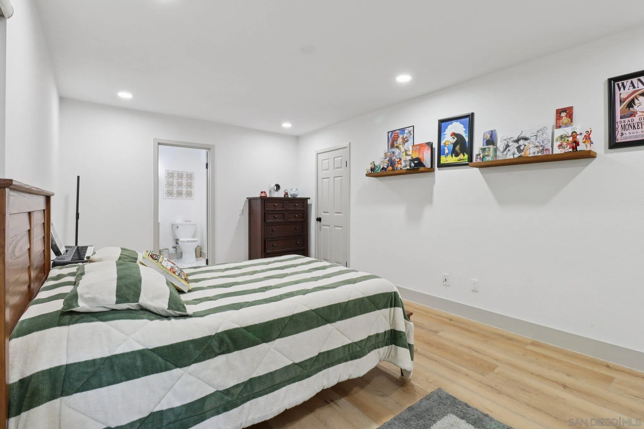 https://cdn.realtyfeed.com/cdn/127/260004426/21c41d416f48d0934bfab80ef4a117f5.webp