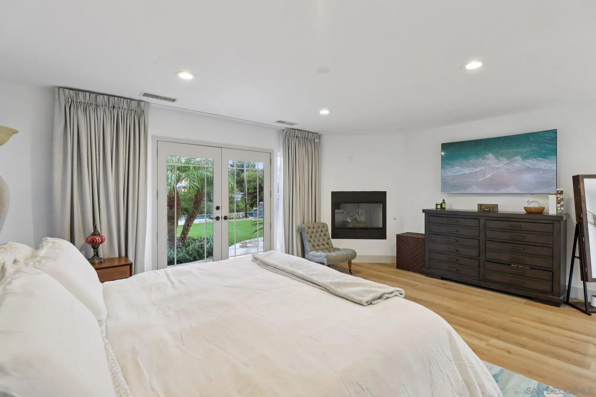 https://cdn.realtyfeed.com/cdn/127/260004426/23f1efb856c132b07bb1649f80ee968d.webp