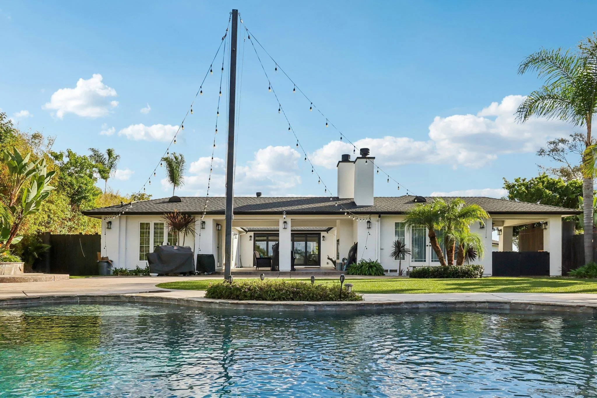 https://cdn.realtyfeed.com/cdn/127/260004426/a9a5c46d8e8388b6acacd9fe1160a06b.webp