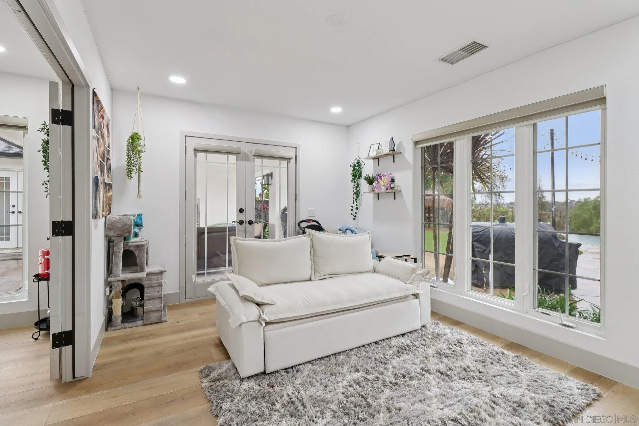 https://cdn.realtyfeed.com/cdn/127/260004426/ae50df2b2cb7f9cd250a52292d09080f.webp
