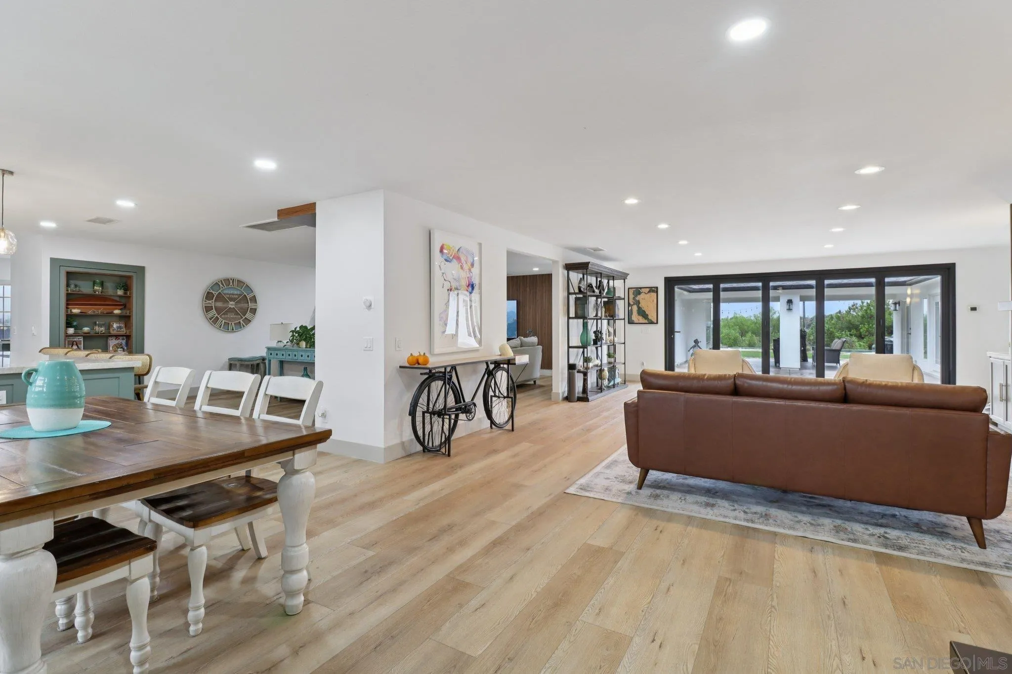 https://cdn.realtyfeed.com/cdn/127/260004426/cbfa2069b952179b48e9afae95f45a14.webp