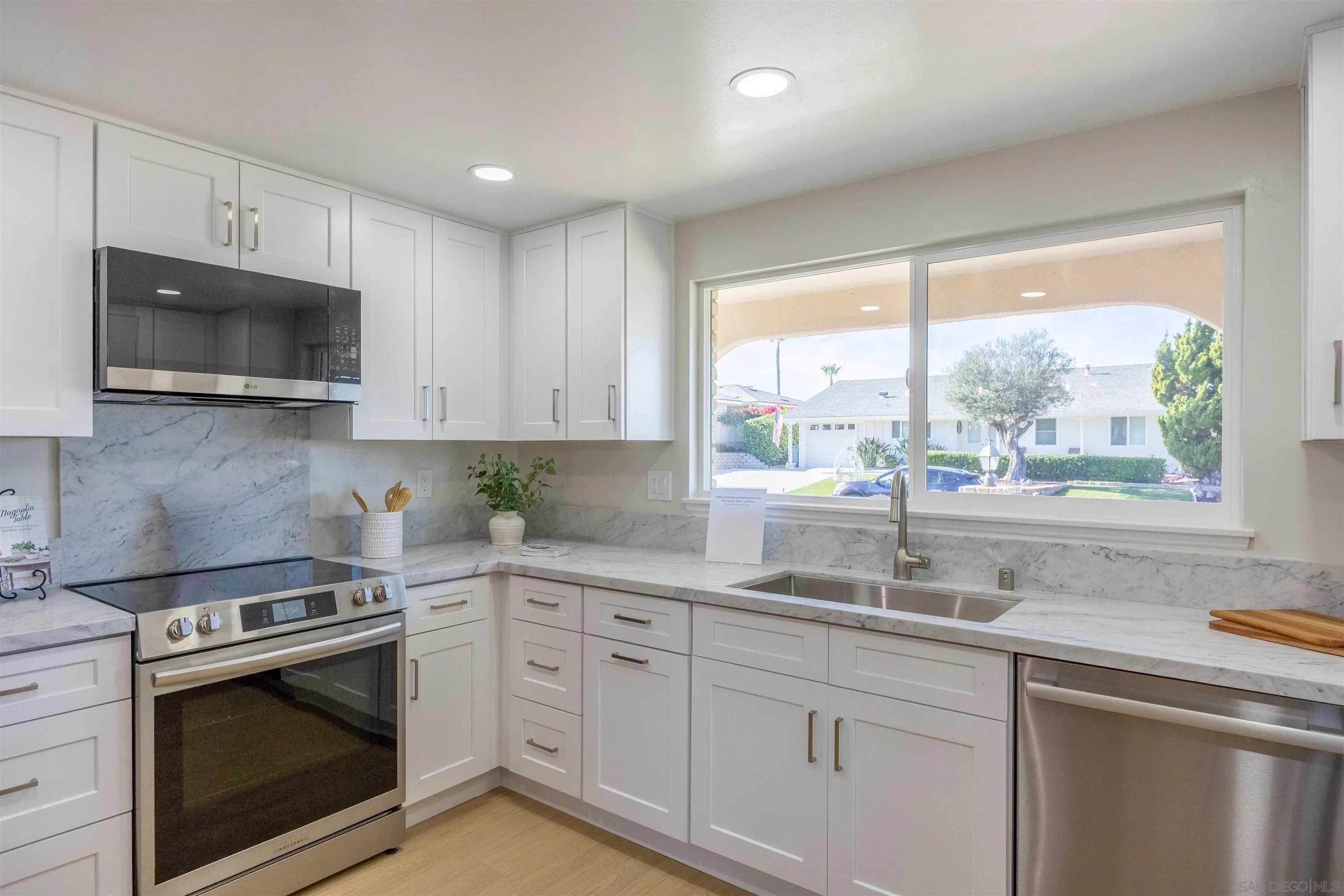 https://cdn.realtyfeed.com/cdn/127/260004430/1d3043054aa68d286e2ba55824256f1f.webp