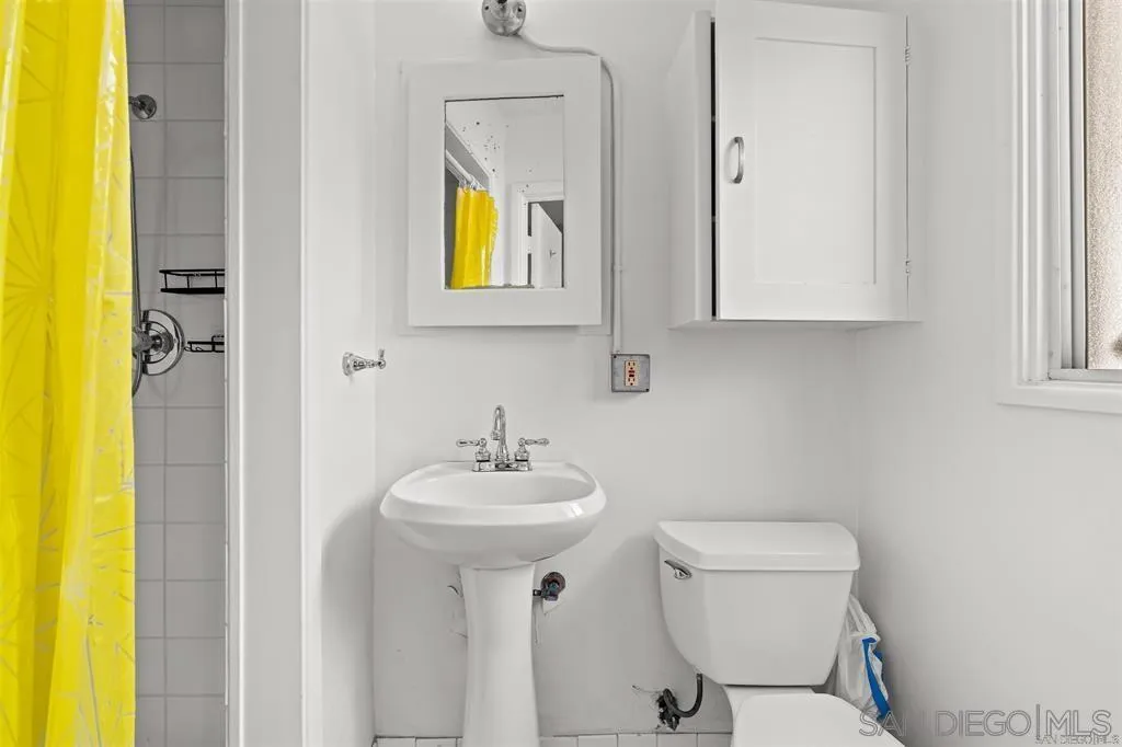 https://cdn.realtyfeed.com/cdn/127/260004439/9e3fb4b7e7f2414cd25e96011b7b3051.webp