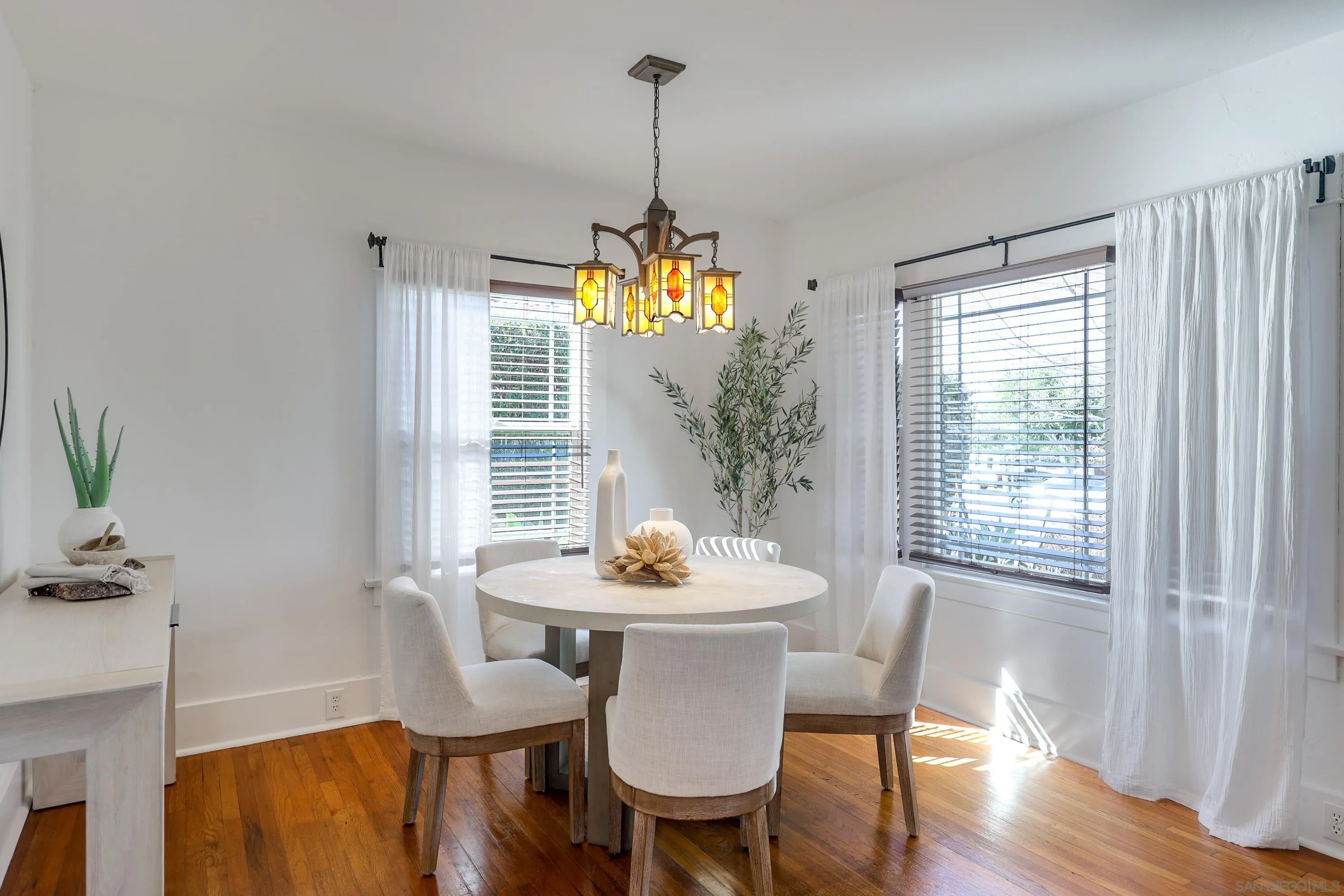 https://cdn.realtyfeed.com/cdn/127/260004445/7b413da372aa0dd6156edc2162e7e406.webp