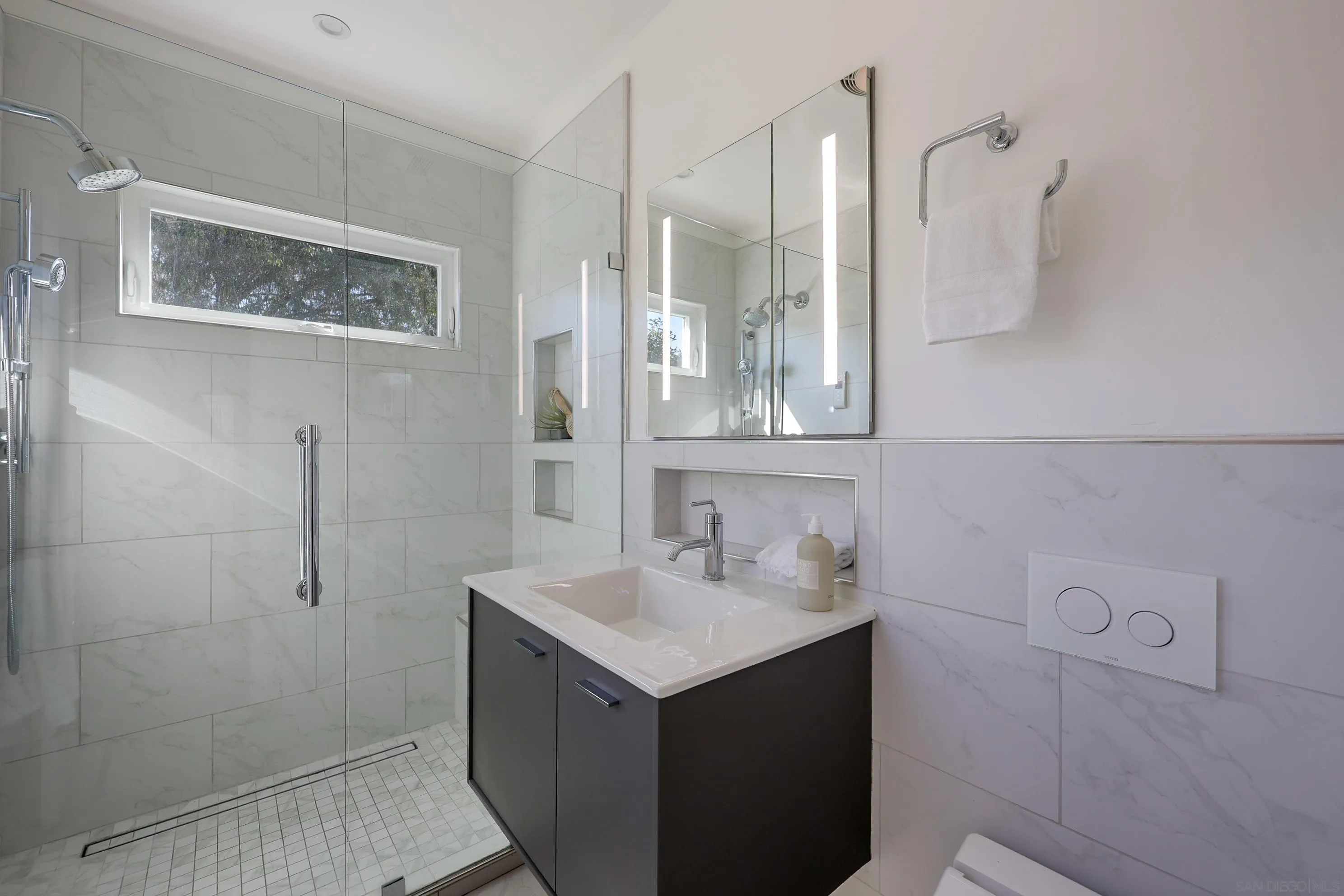 https://cdn.realtyfeed.com/cdn/127/260004445/9f63049c8f020216b8696d2418f0e590.webp