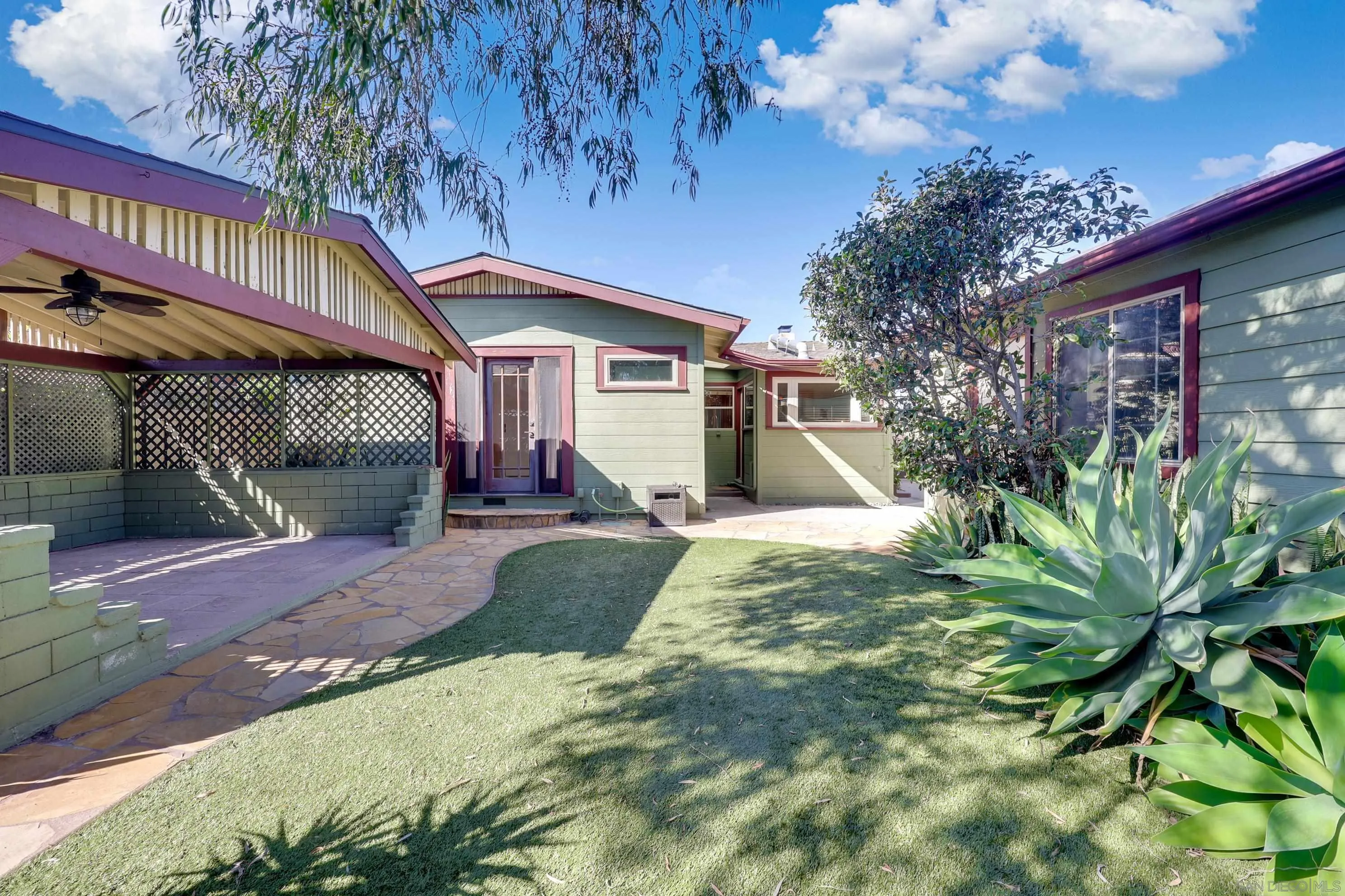 https://cdn.realtyfeed.com/cdn/127/260004445/e5798c21495a5ad26f20eaf8c733e38c.webp