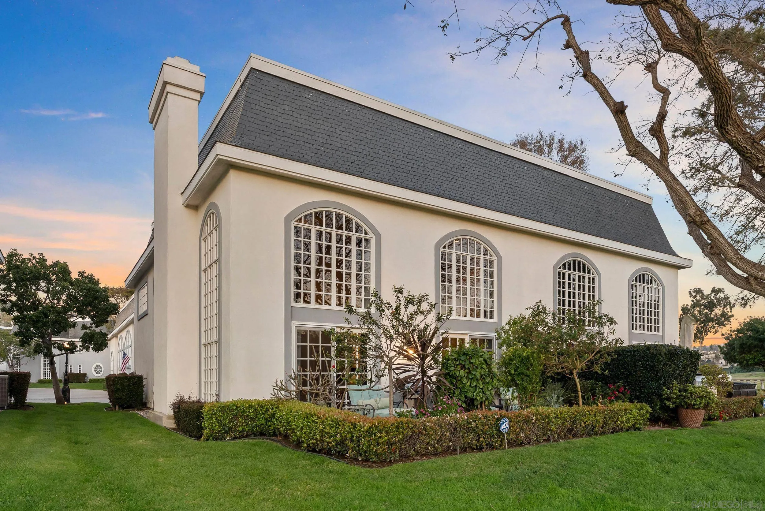 7437 Avenida De Palais, Carlsbad, CA, 92009