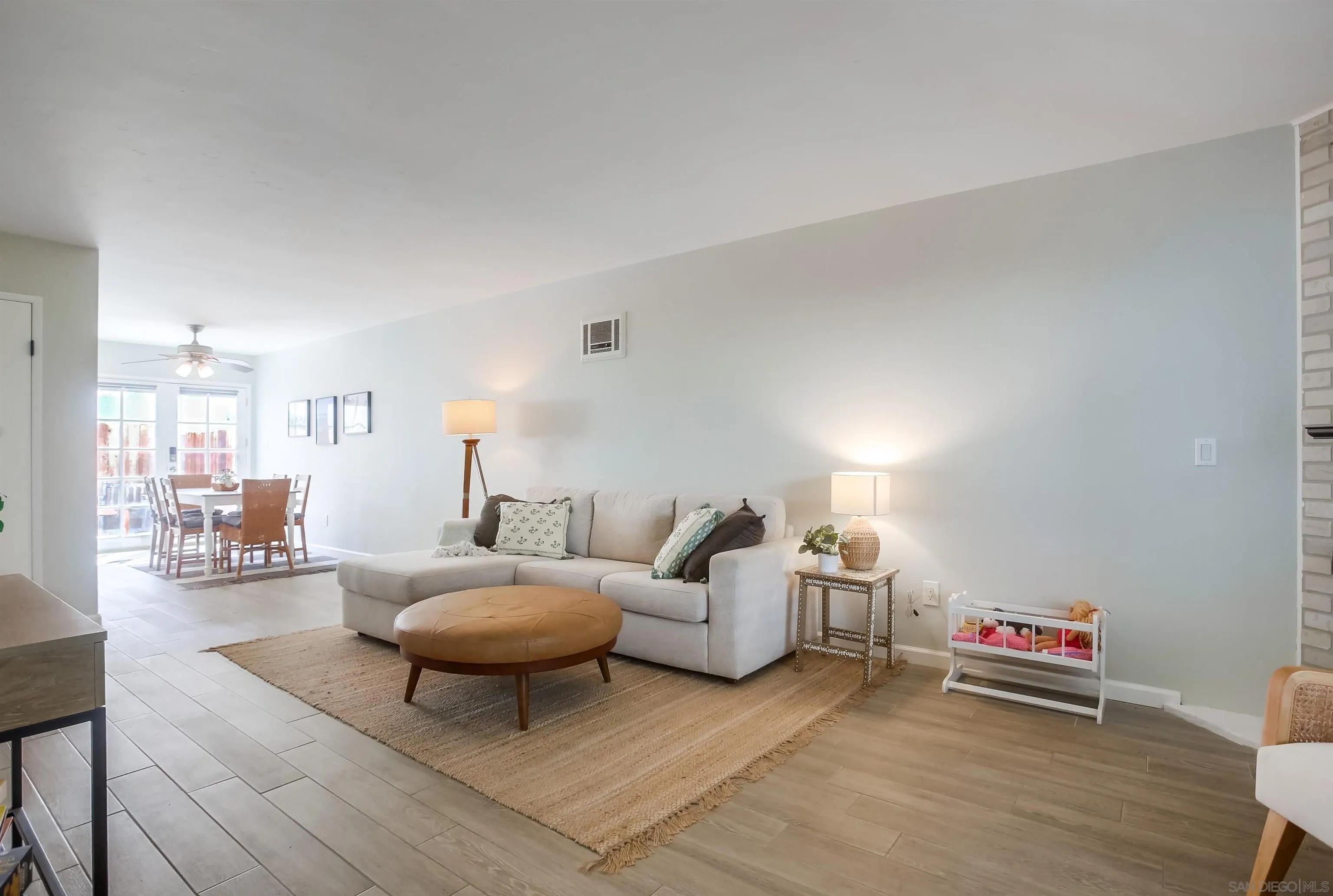 https://cdn.realtyfeed.com/cdn/127/260004448/7c1239dba7a59c269a0fc4ed235b90f2.webp