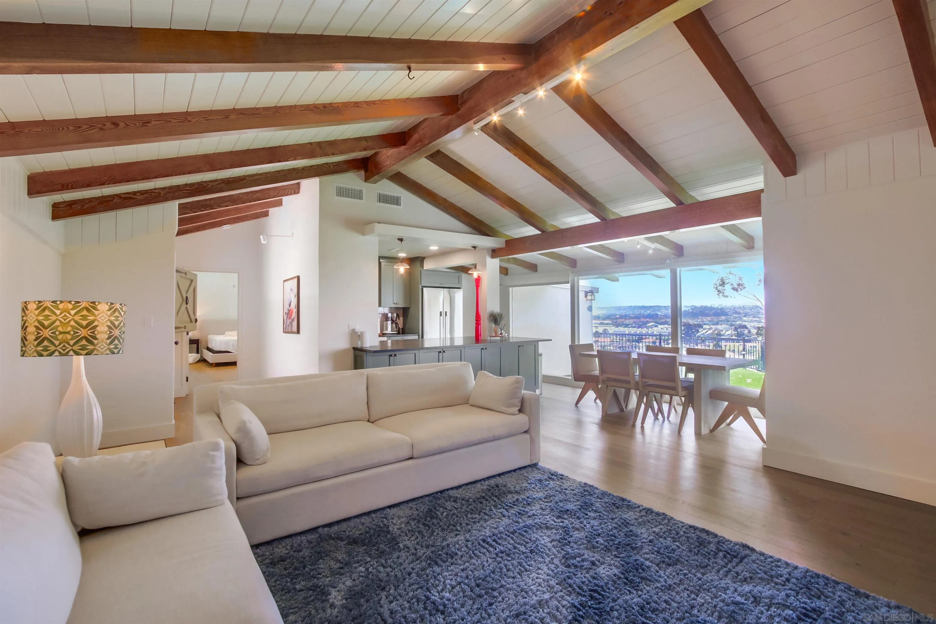 https://cdn.realtyfeed.com/cdn/127/260004449/412f3ce7159e15132324853c6d51a47e.webp