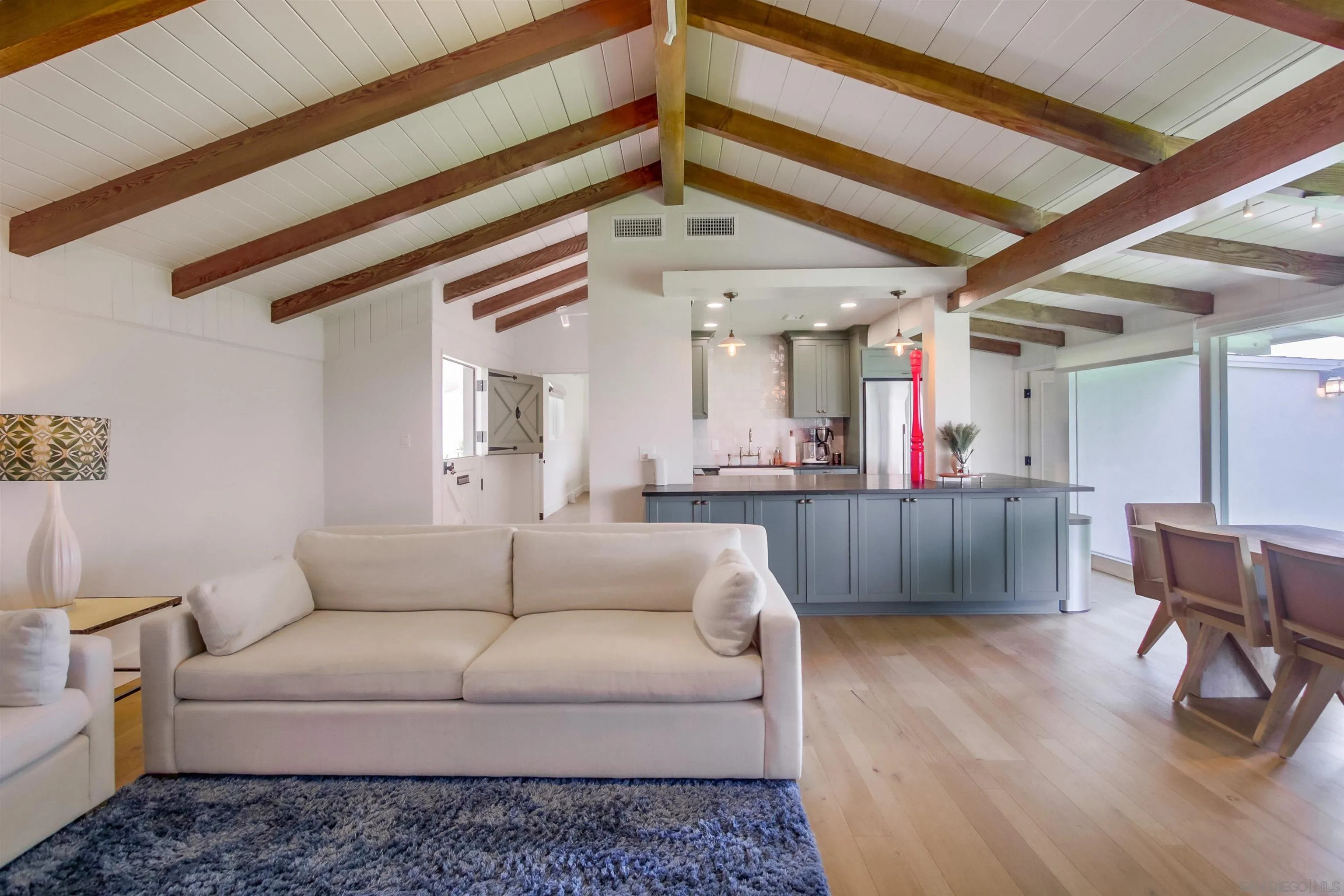 https://cdn.realtyfeed.com/cdn/127/260004449/7ad8728252285b6a3ad6c96502c598b6.webp