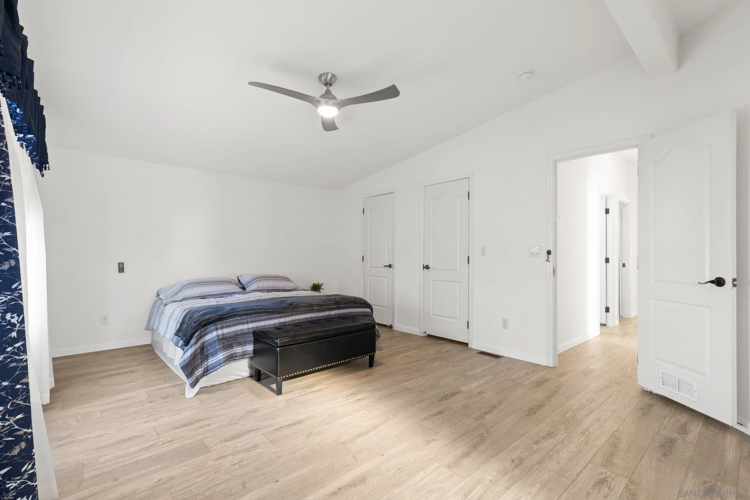 https://cdn.realtyfeed.com/cdn/127/260004451/6d94ba17f4625f00e297d8d3843b8ff8.webp