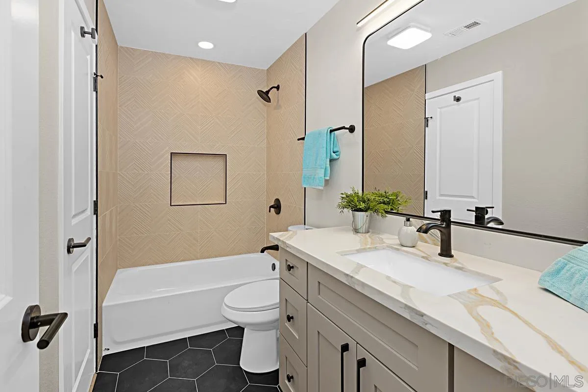 Photo #3: 260004453 Listing: Photo #3