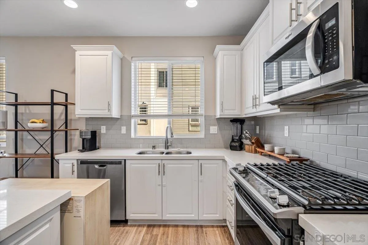 Photo #6: 260004458 Listing: Photo #6