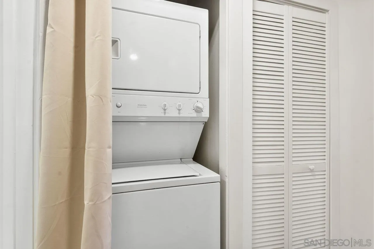 Photo #27: 260004463 Listing: Photo #27