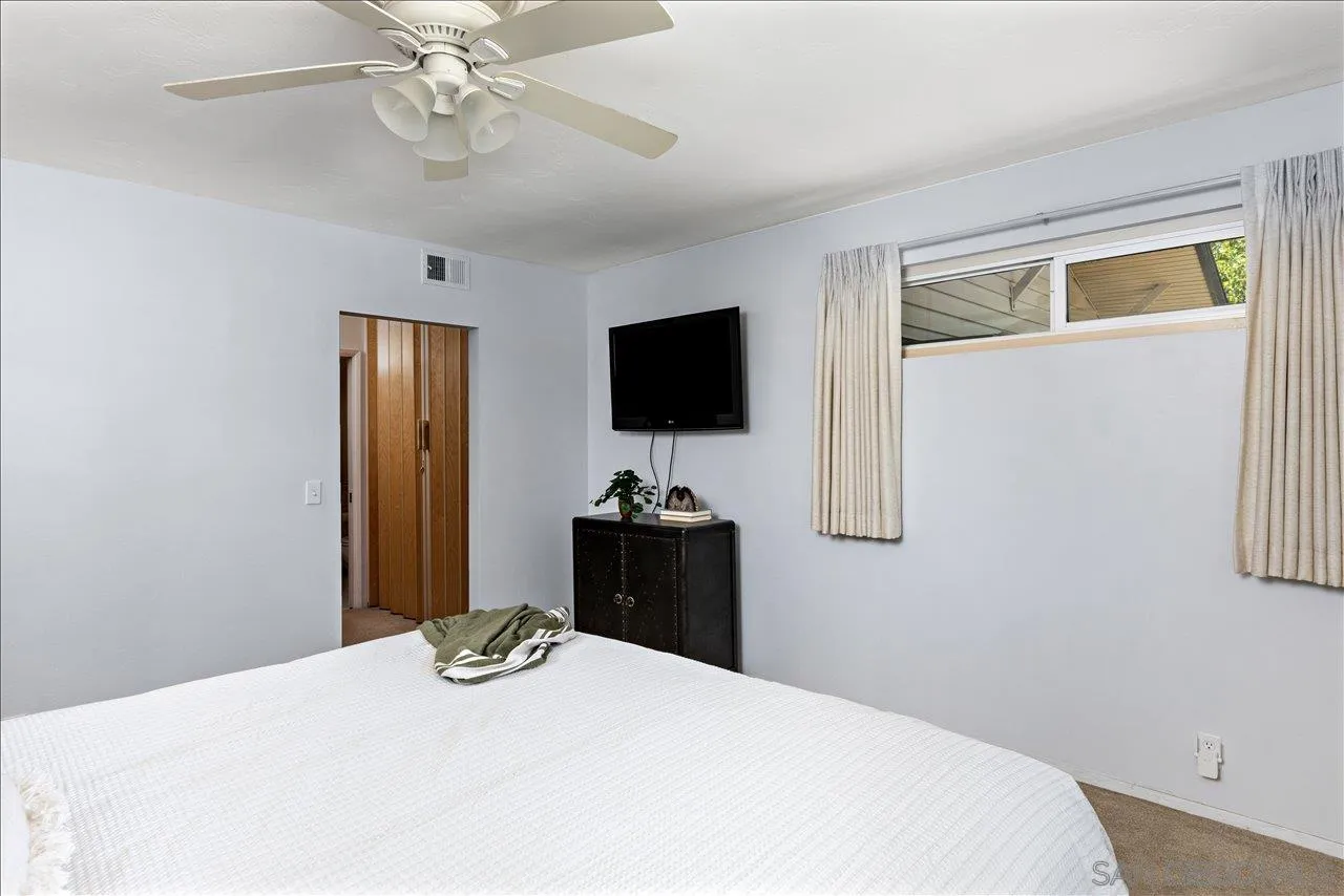 https://cdn.realtyfeed.com/cdn/127/260004466/b6547855bf3a6c8bbd2c542569564709.webp