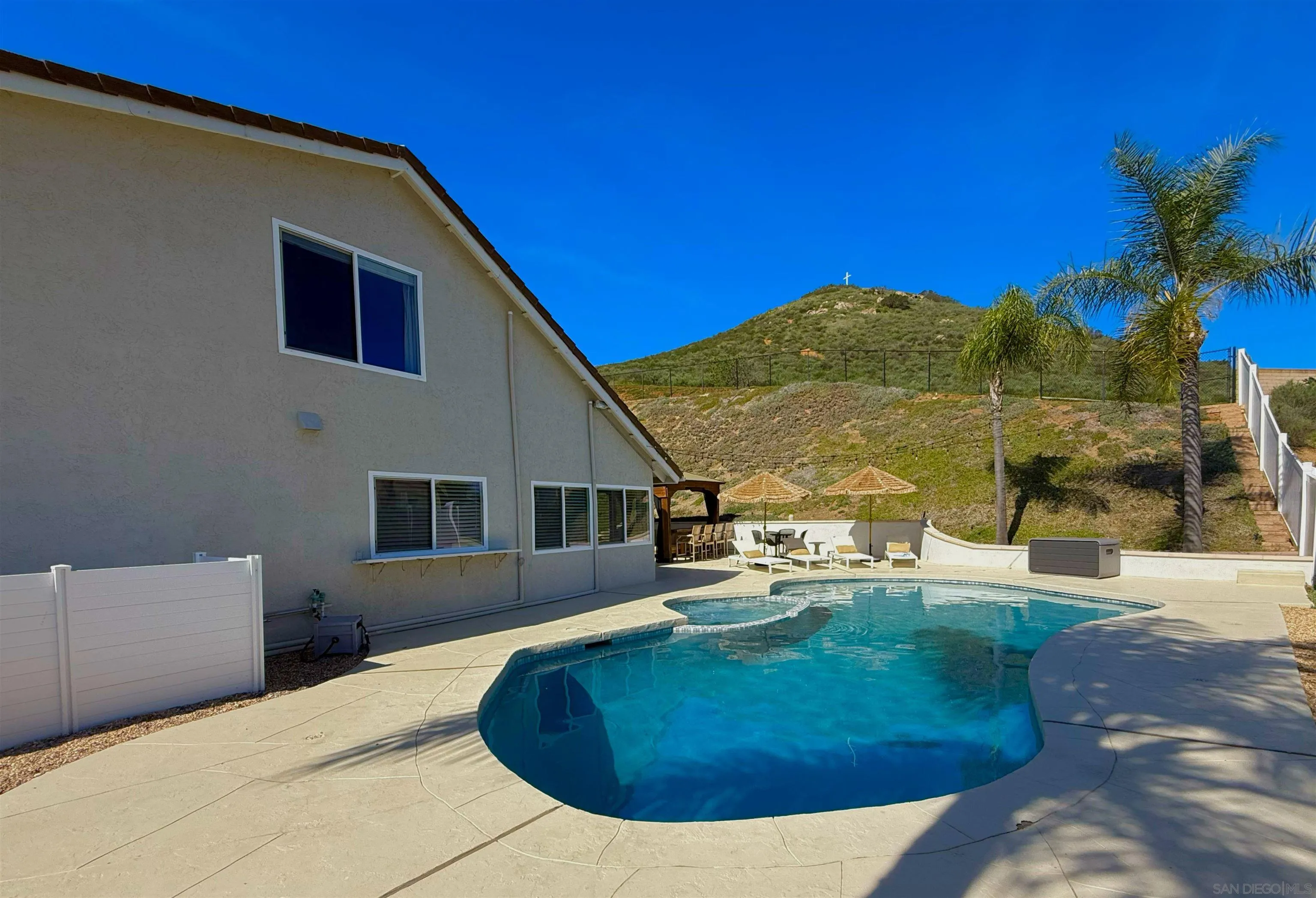 https://cdn.realtyfeed.com/cdn/127/260004469/5abe13998c1d148efad6bfd0835f3396.webp