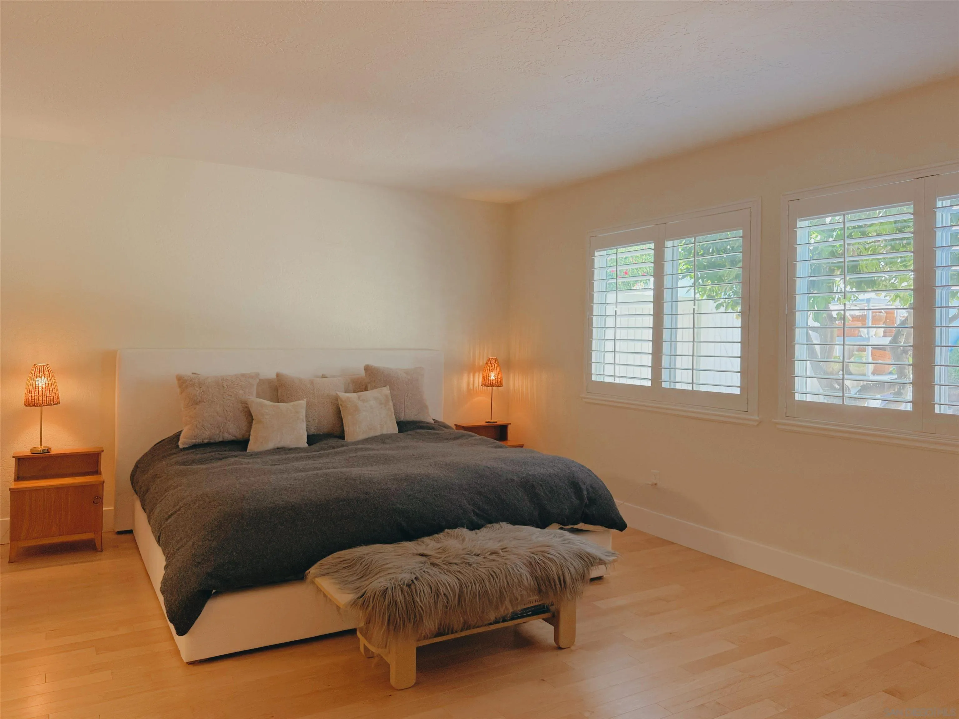 https://cdn.realtyfeed.com/cdn/127/260004469/62a383de438a4d3194c3e0d2594996ed.webp