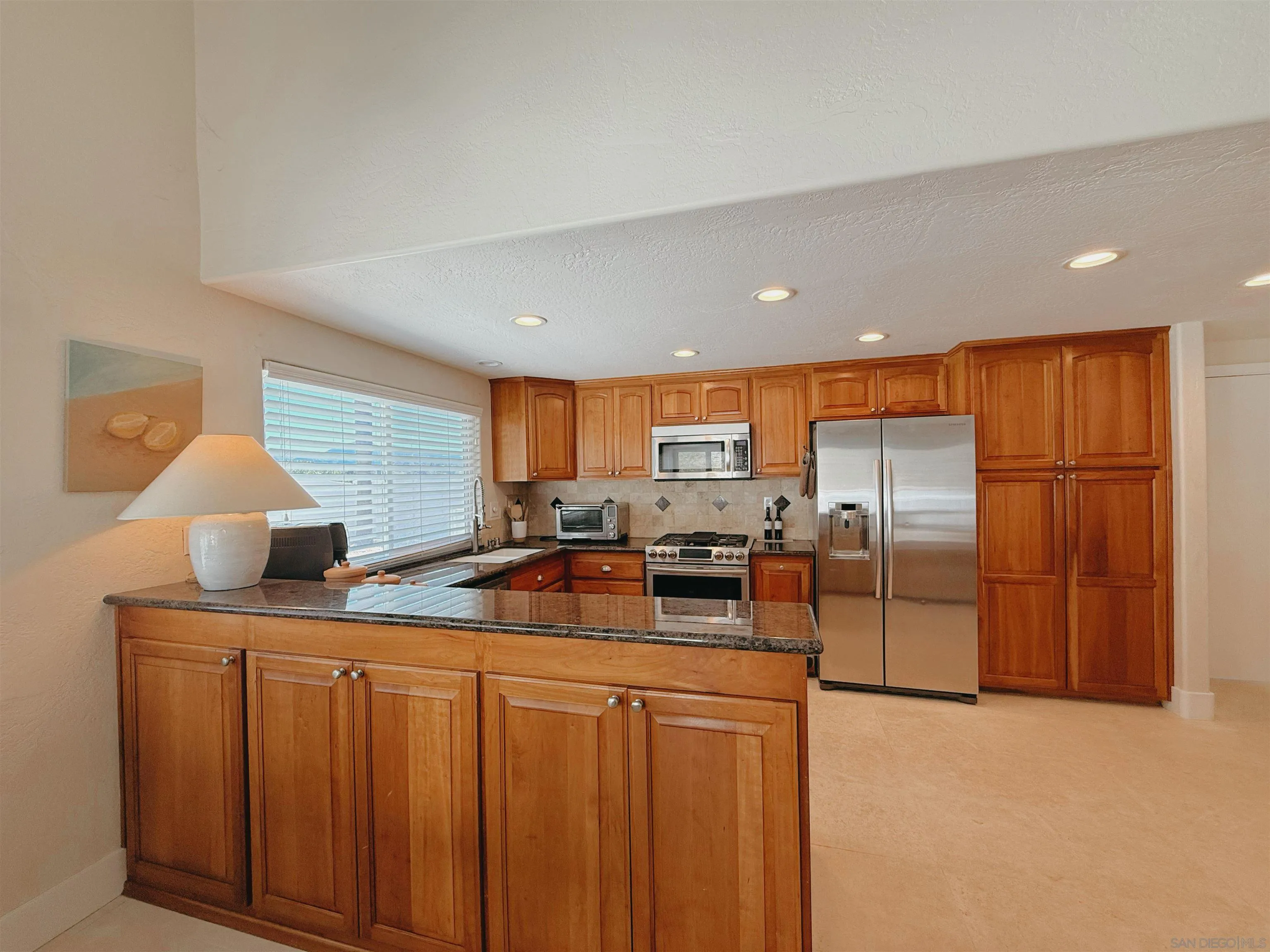https://cdn.realtyfeed.com/cdn/127/260004469/fba729d8ae257d46676e42cf6476226d.webp