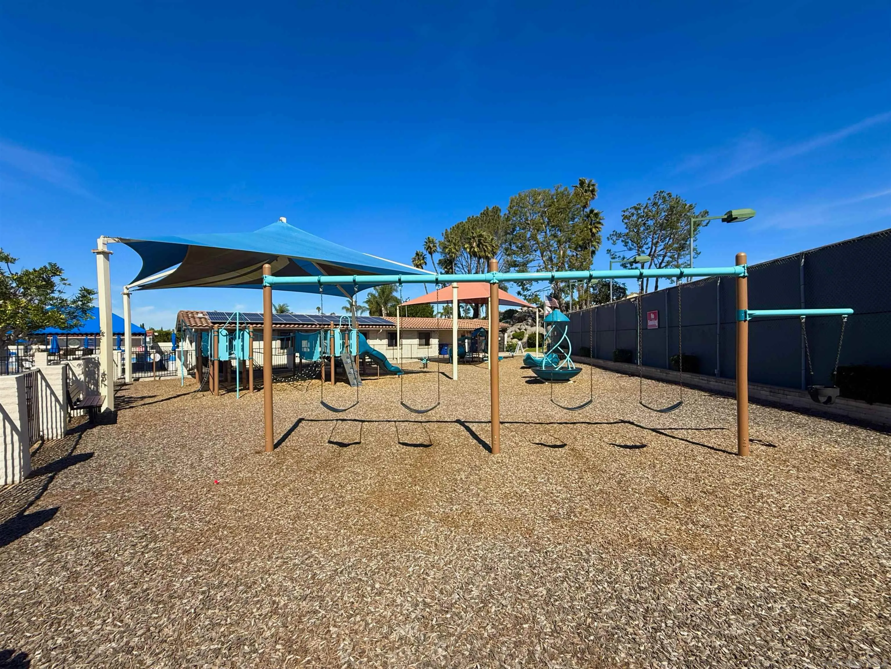 https://cdn.realtyfeed.com/cdn/127/260004469/fdf8aebd6a7ae0adaf94456060b256d4.webp