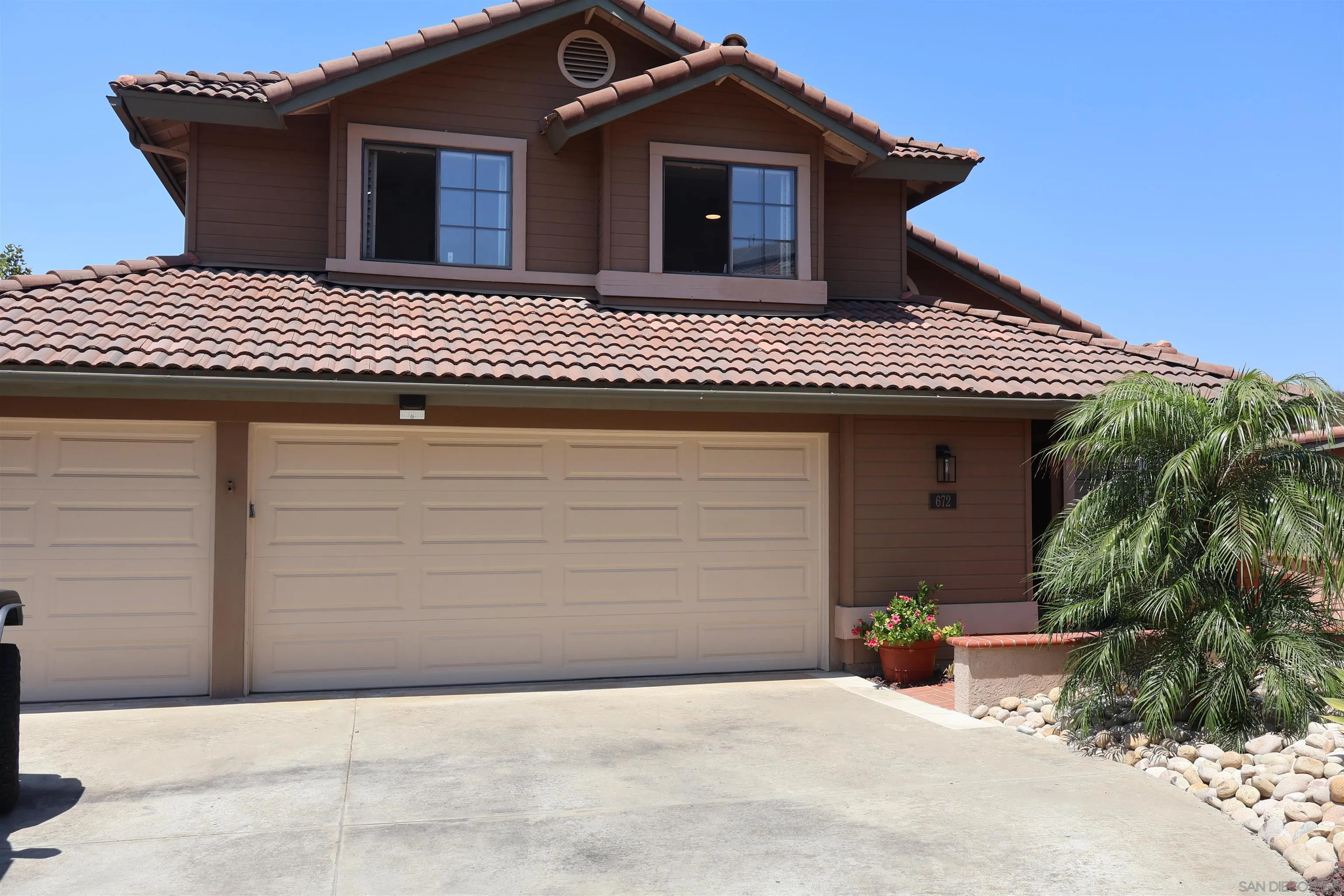 https://cdn.realtyfeed.com/cdn/127/260004471/fd9a39c9bbc3c59c76d0253e1b5dde14.webp