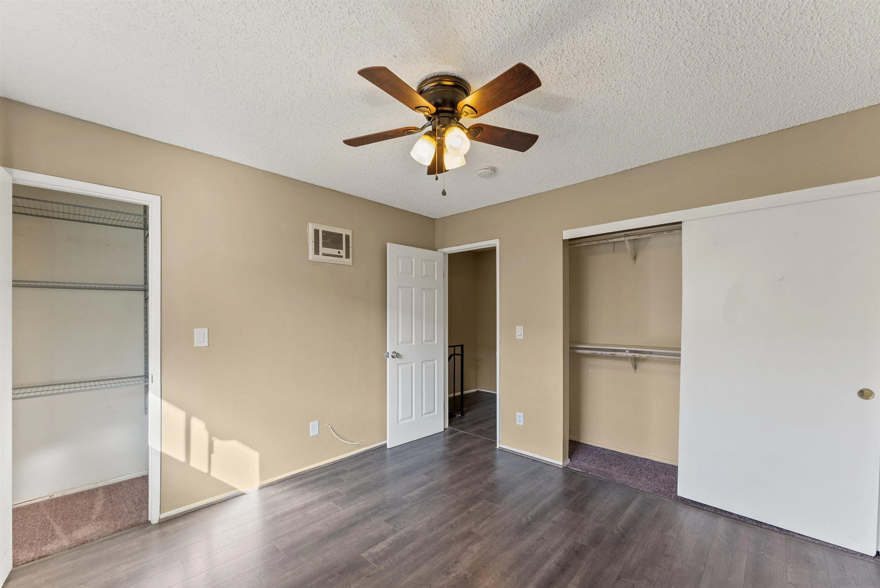 https://cdn.realtyfeed.com/cdn/127/260004473/898ce5ea1f405c4175a0323b58529287.webp