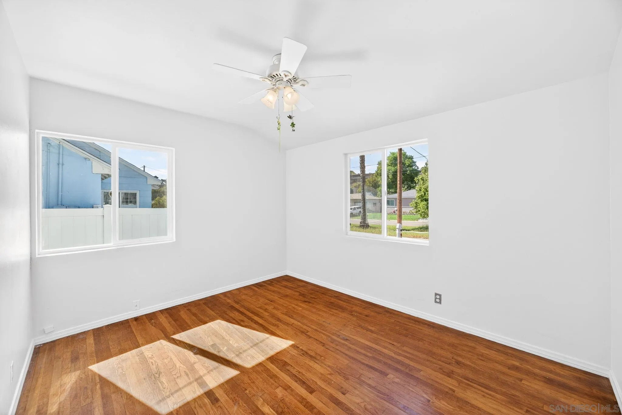 https://cdn.realtyfeed.com/cdn/127/260004475/8b17272219f01237cada9de24c2da95f.webp