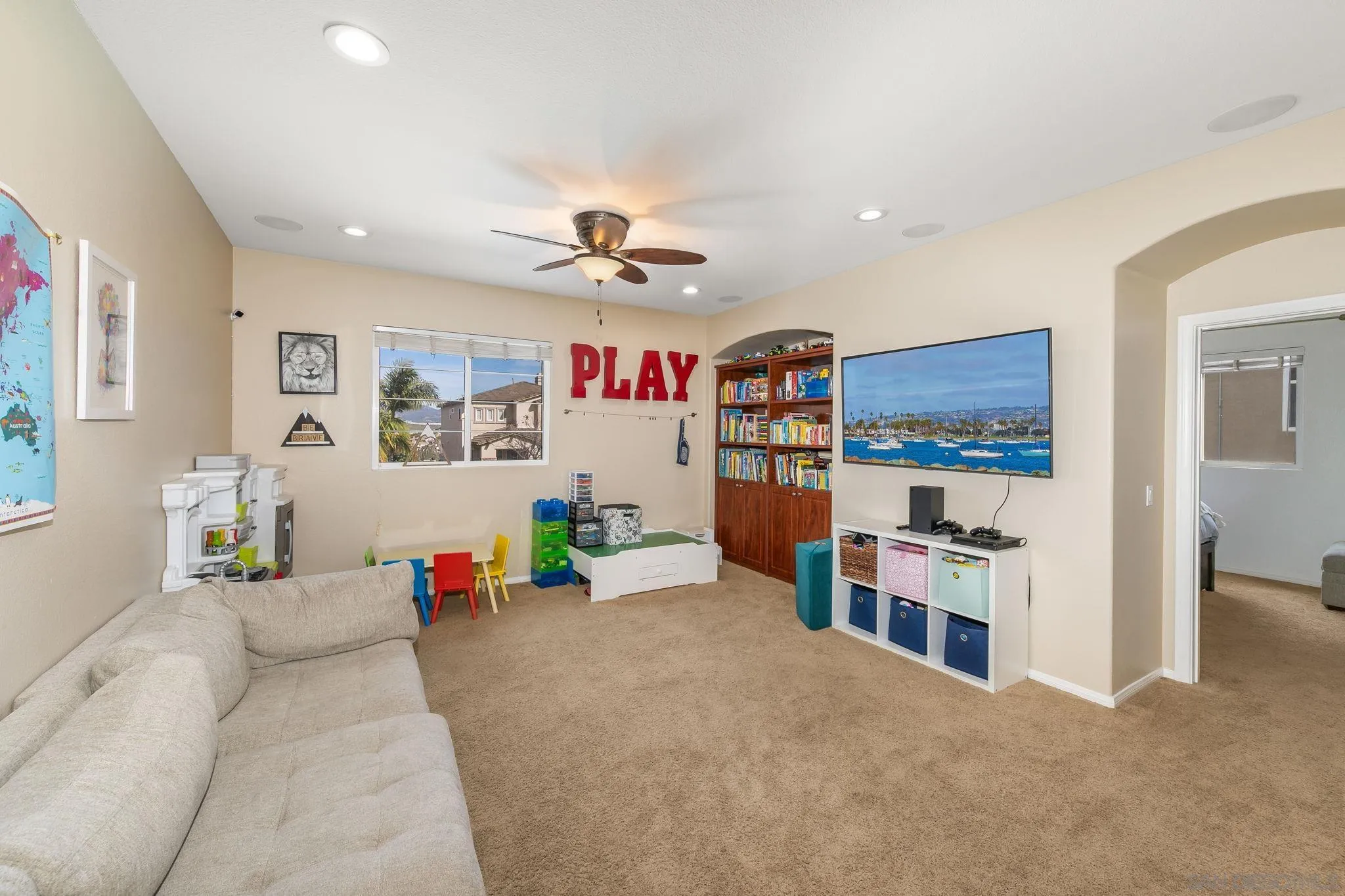 https://cdn.realtyfeed.com/cdn/127/260004476/7f64d1be156d8fcf6be45fb47aa15fd4.webp