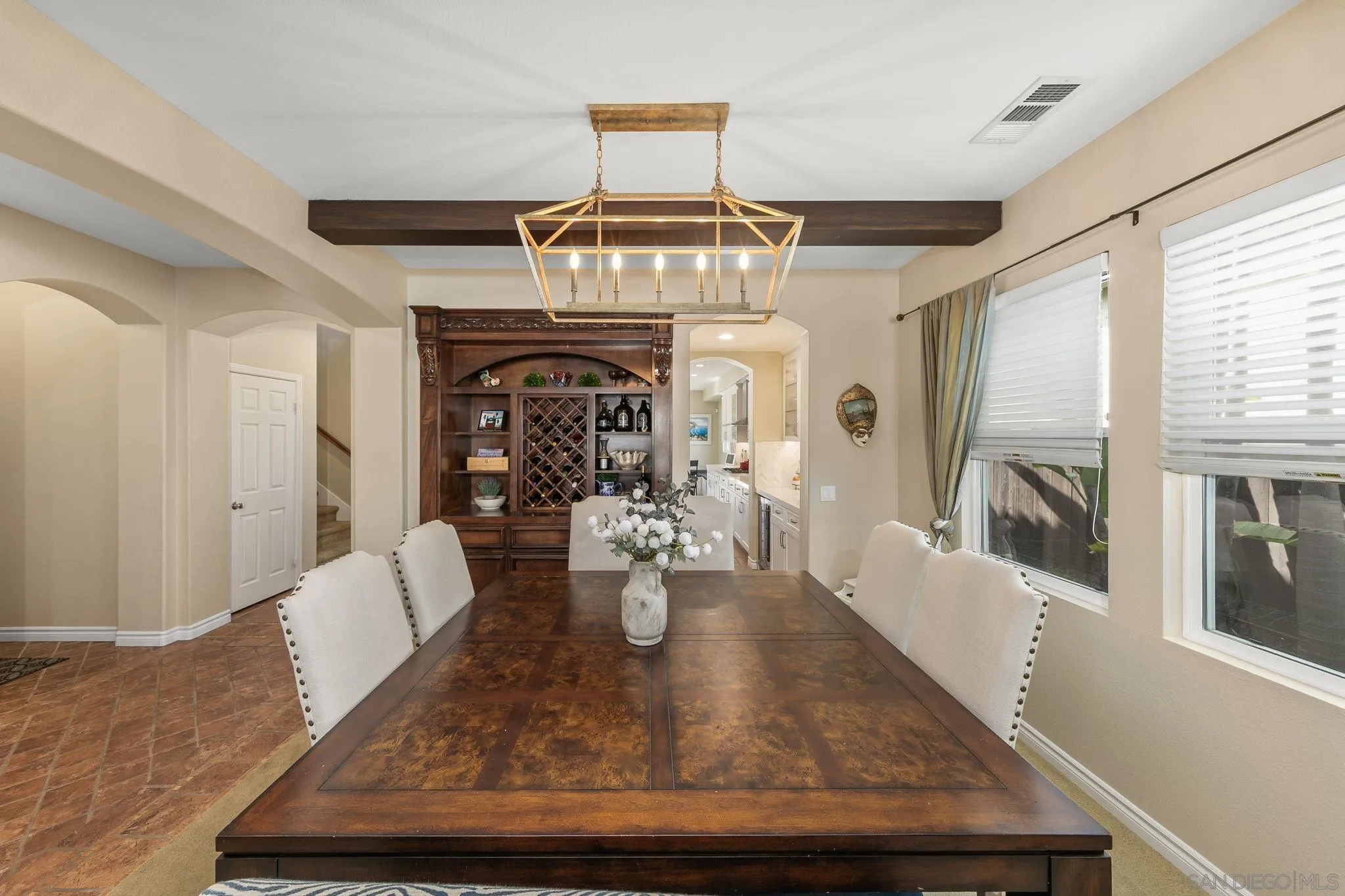 https://cdn.realtyfeed.com/cdn/127/260004476/a40a0b44d93d19a03acd568ac22b0721.webp