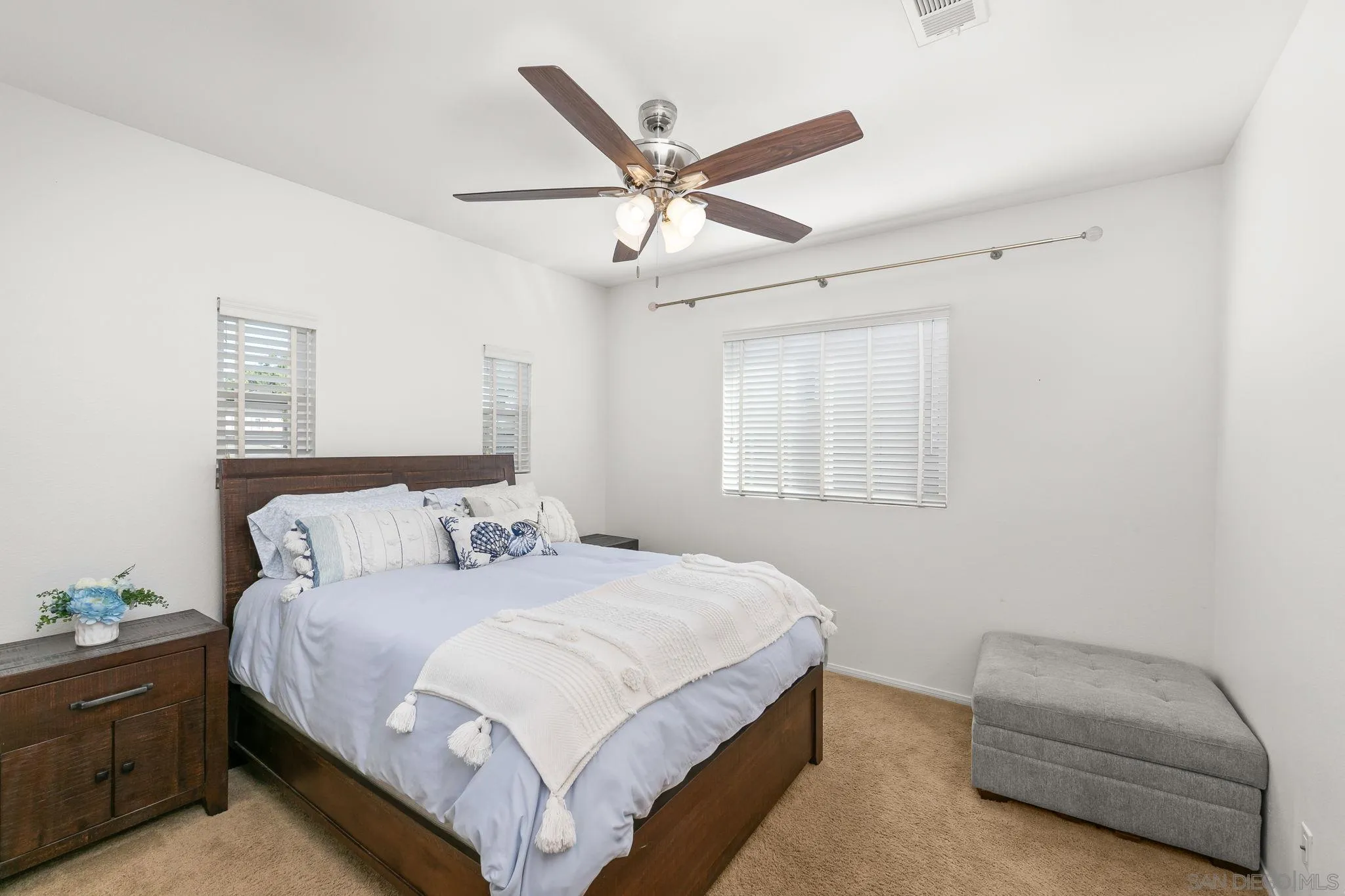 https://cdn.realtyfeed.com/cdn/127/260004476/ab1e3535387201c08a6f7f3ac922637a.webp