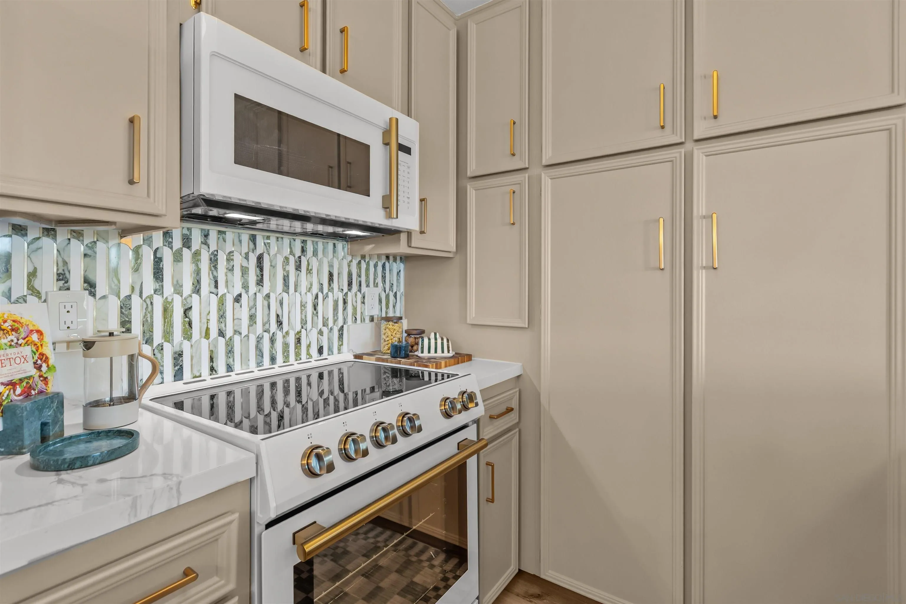 Photo #16: 260004477 Listing: Photo #16