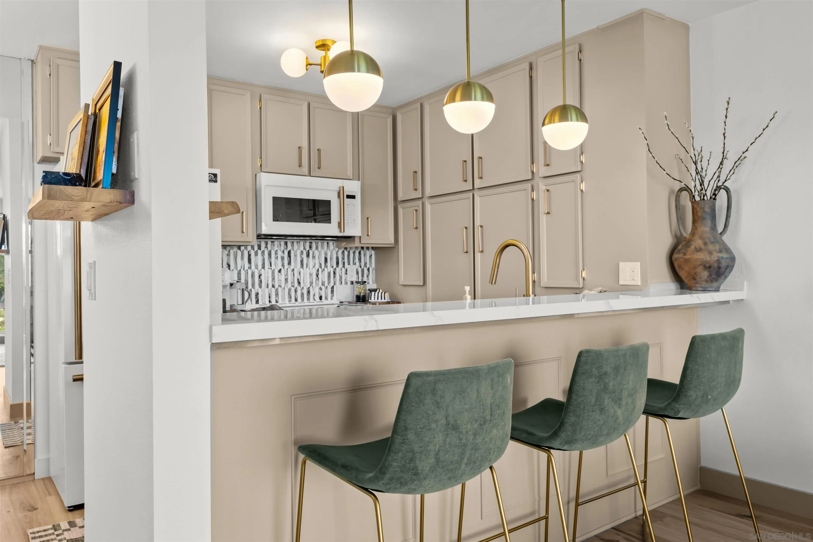 Photo #12: 260004477 Listing: Photo #12